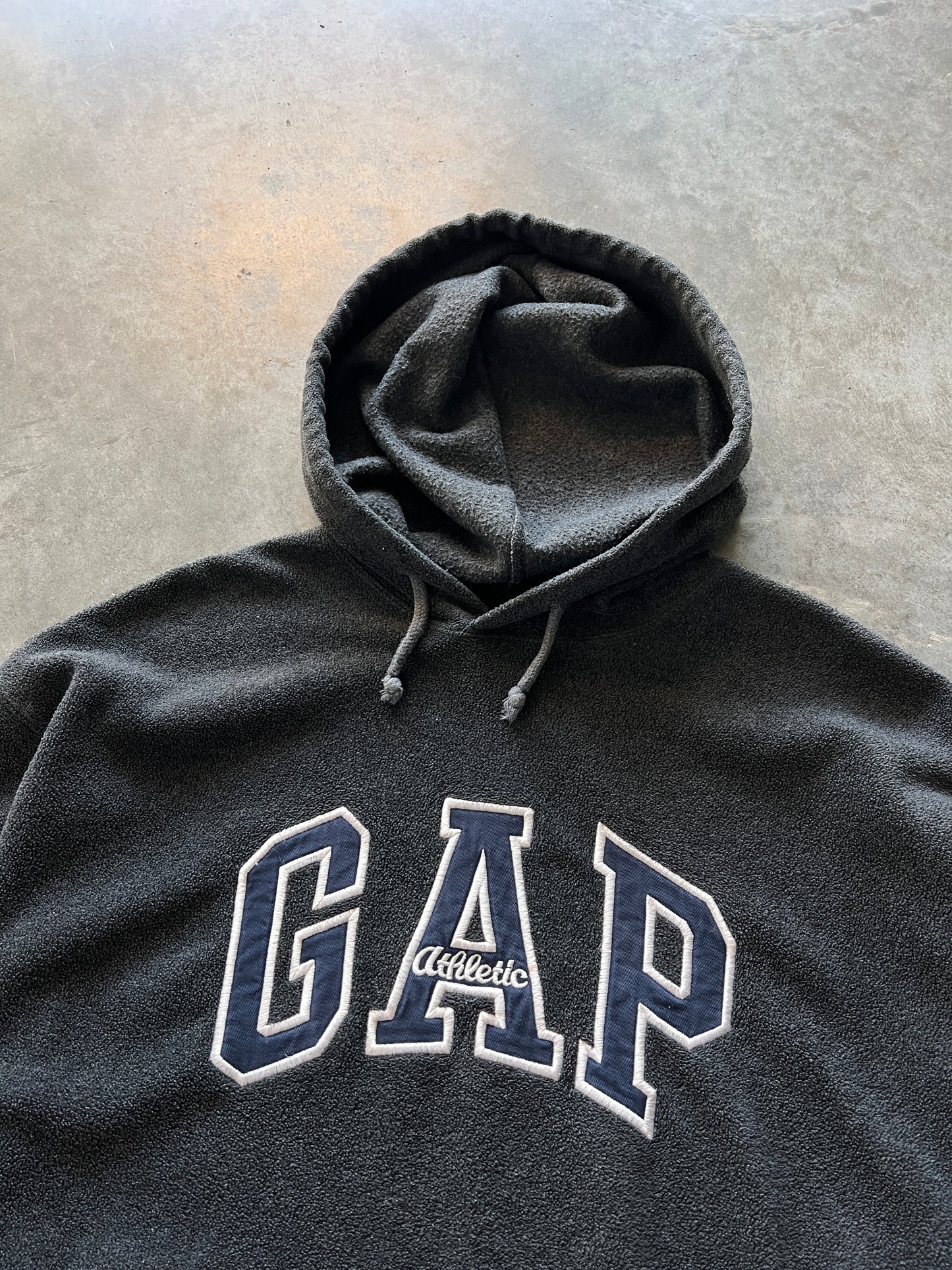 Vintage Faded Grey Gap Spellout Fleece - XL