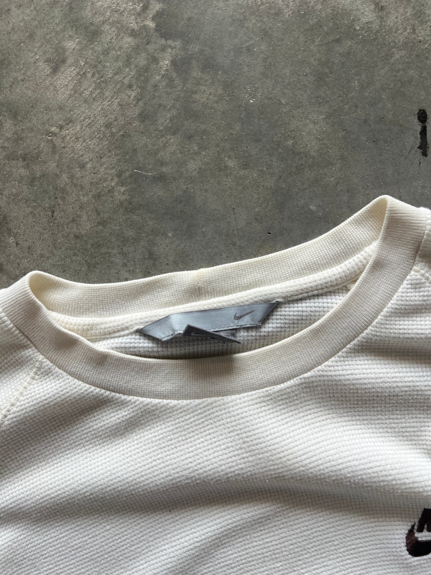 Vintage White Nike Thermal Shirt - M