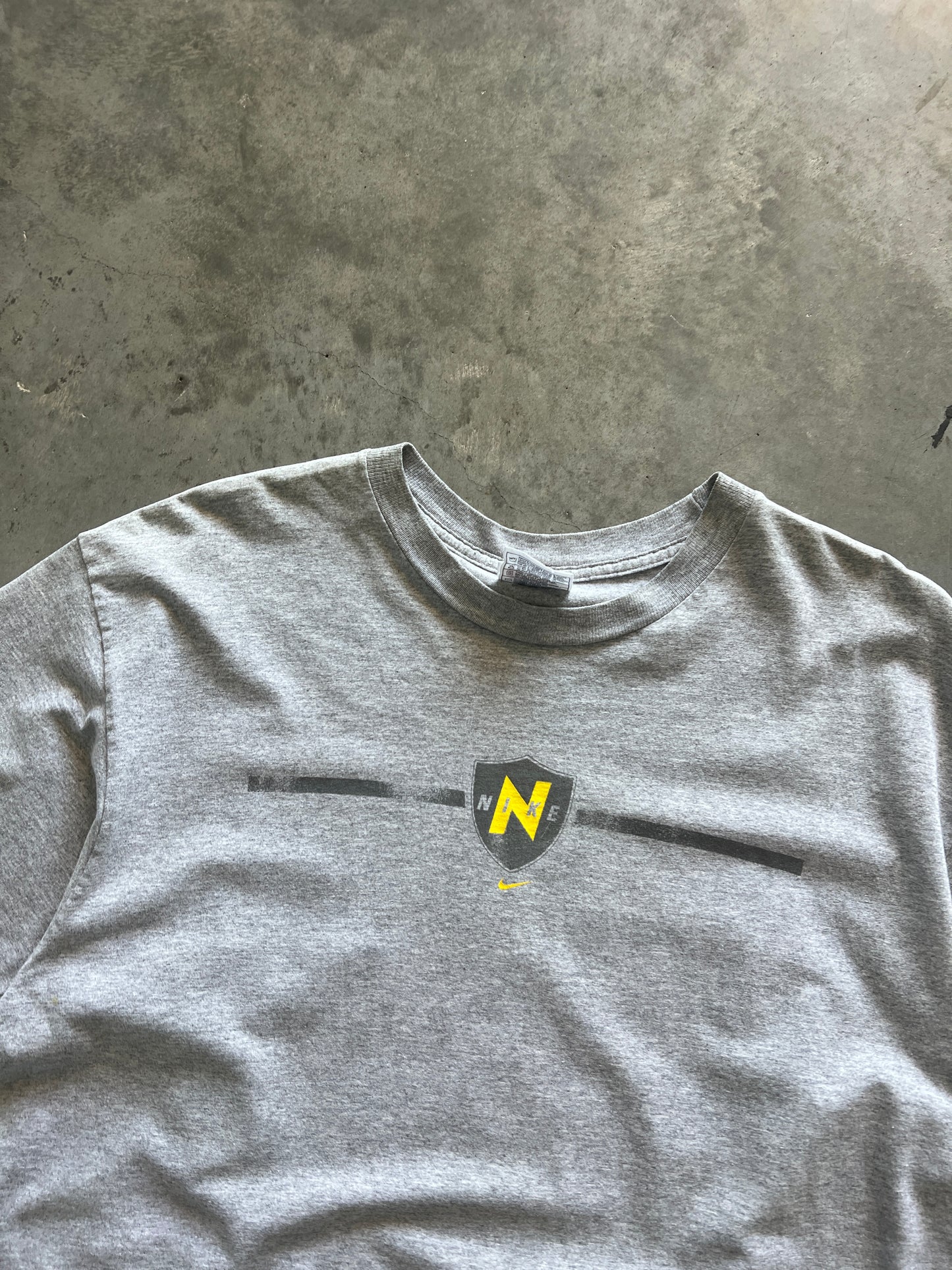 Vintage Grey Nike Shirt - L
