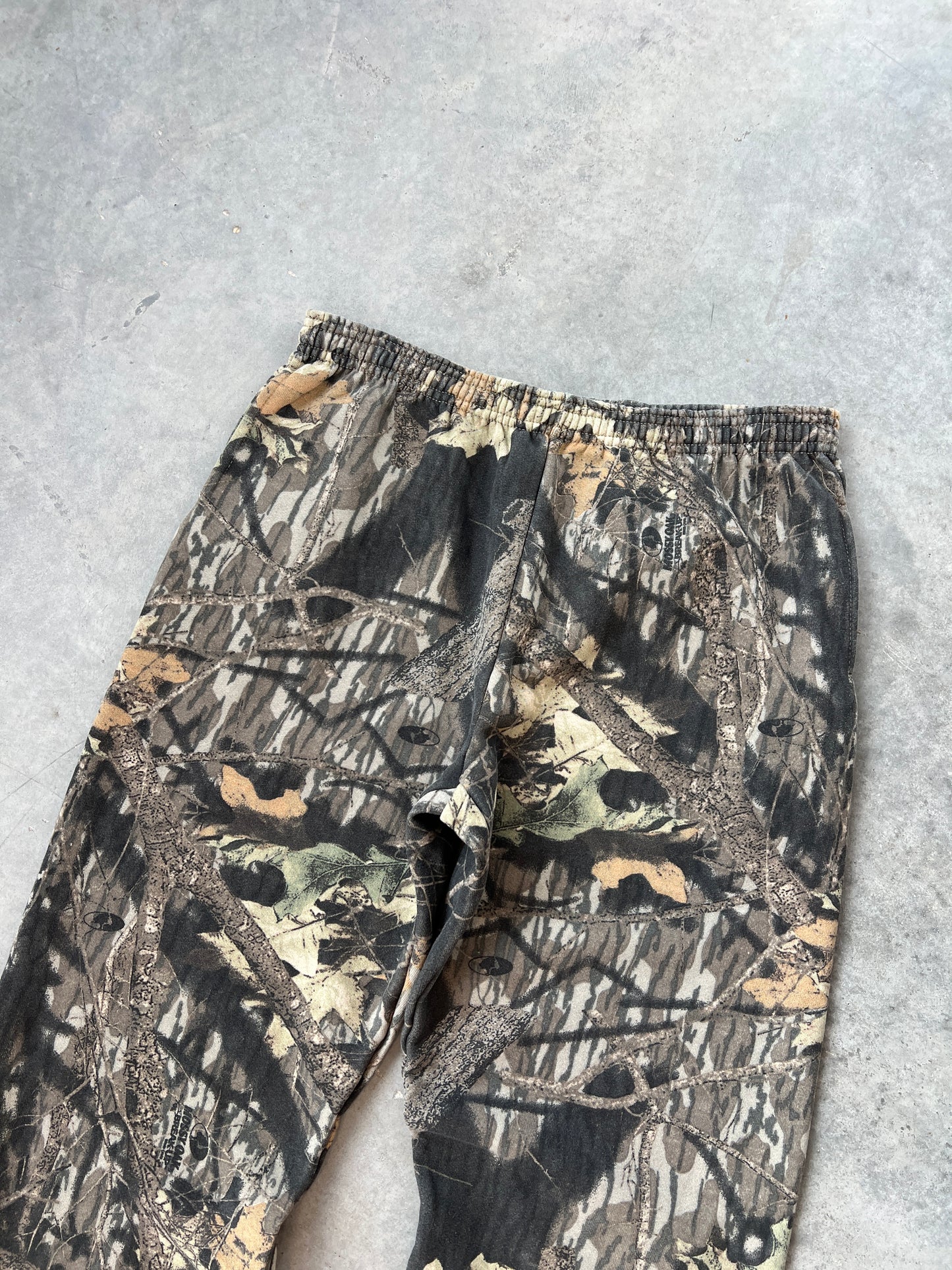 Vintage RealTree Camo Baggy Sweatpants - L