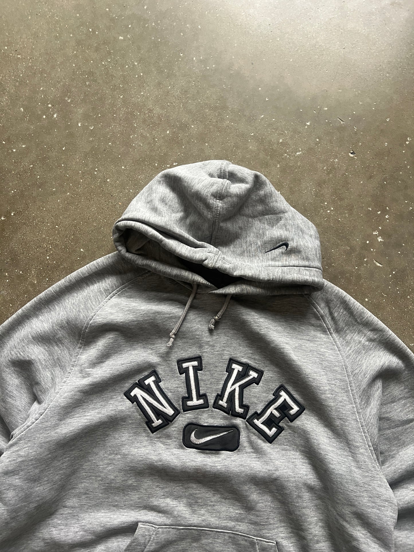Vintage Grey Nike Spellout Hoodie - L