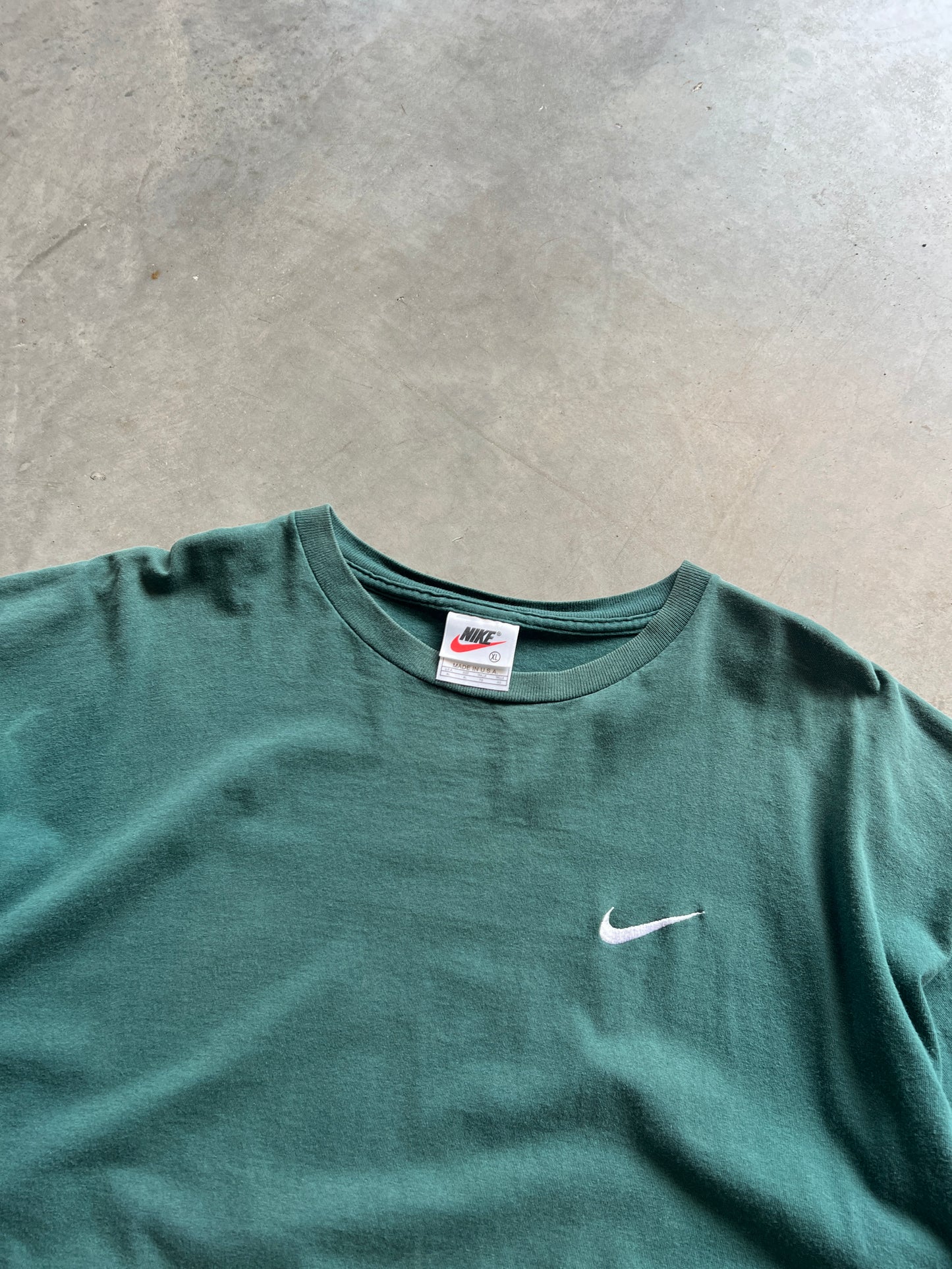 Vintage Green Nike Swoosh Shirt - XL