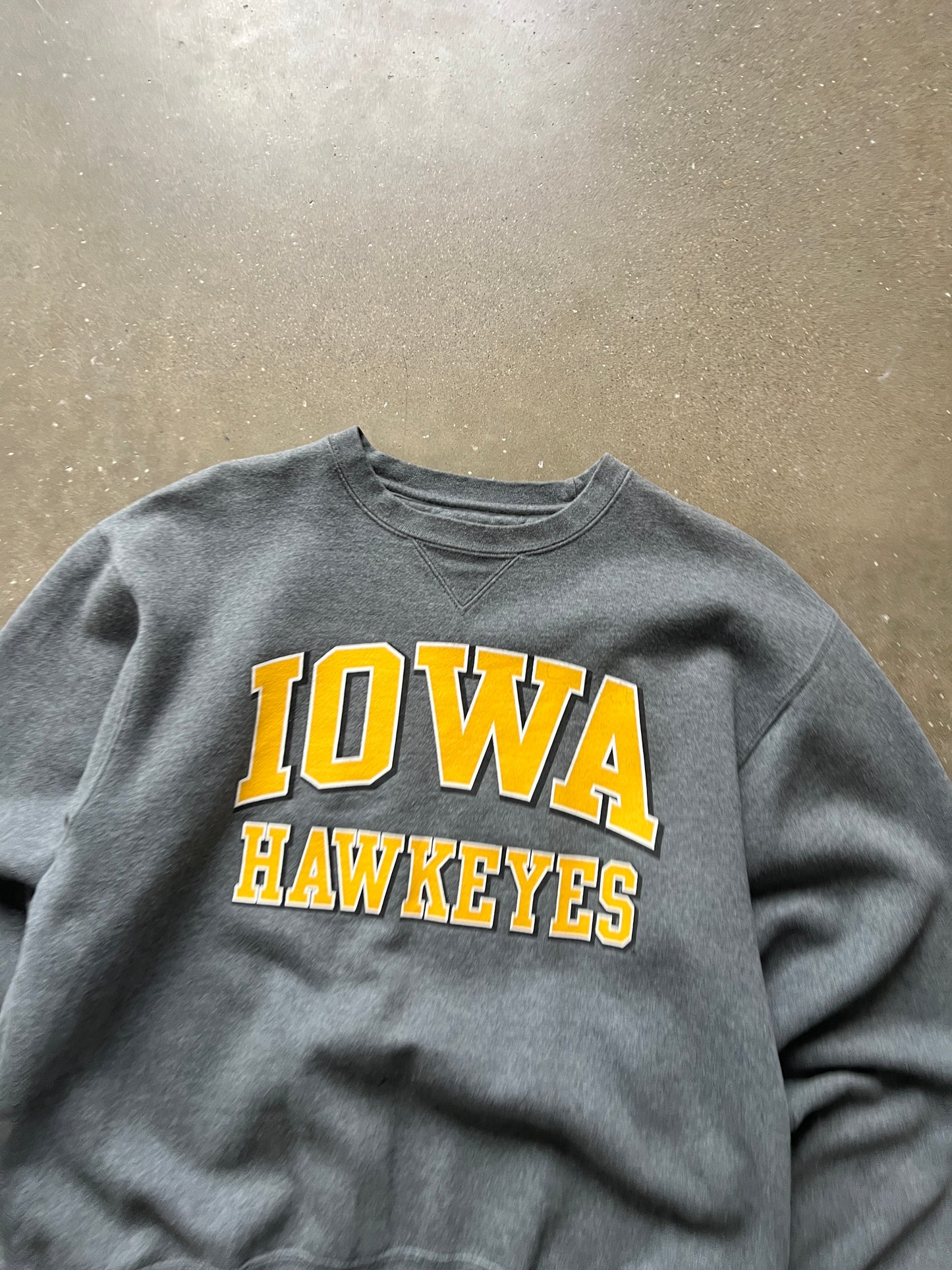 Vintage Iowa Hawkeyes Crew - M