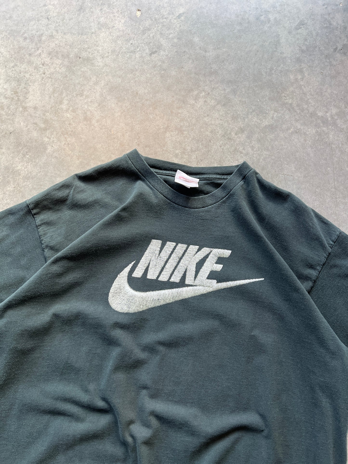 Vintage Black Nike Spellout Shirt - XL