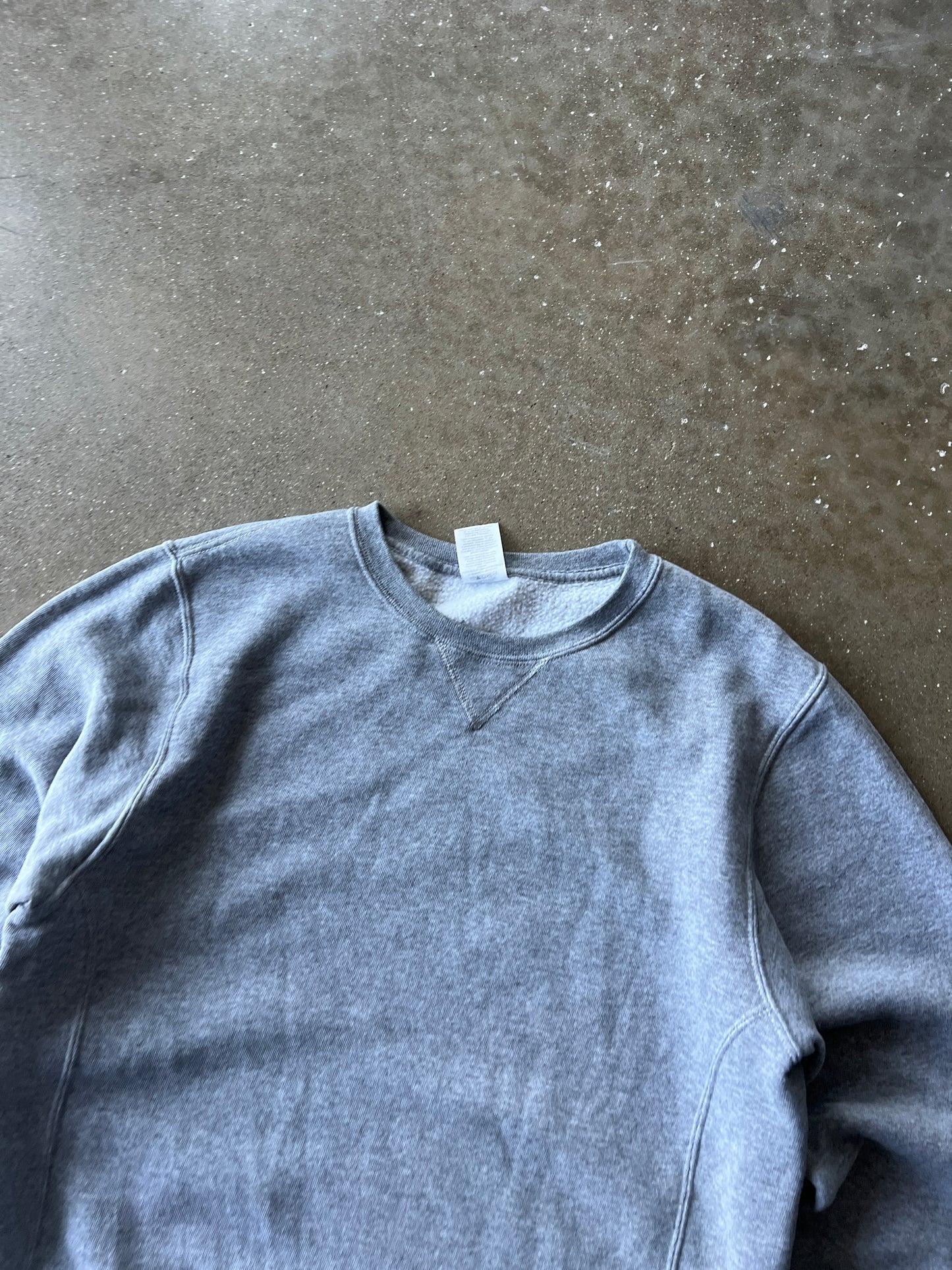 Vintage Heather Grey Russell Crew - M