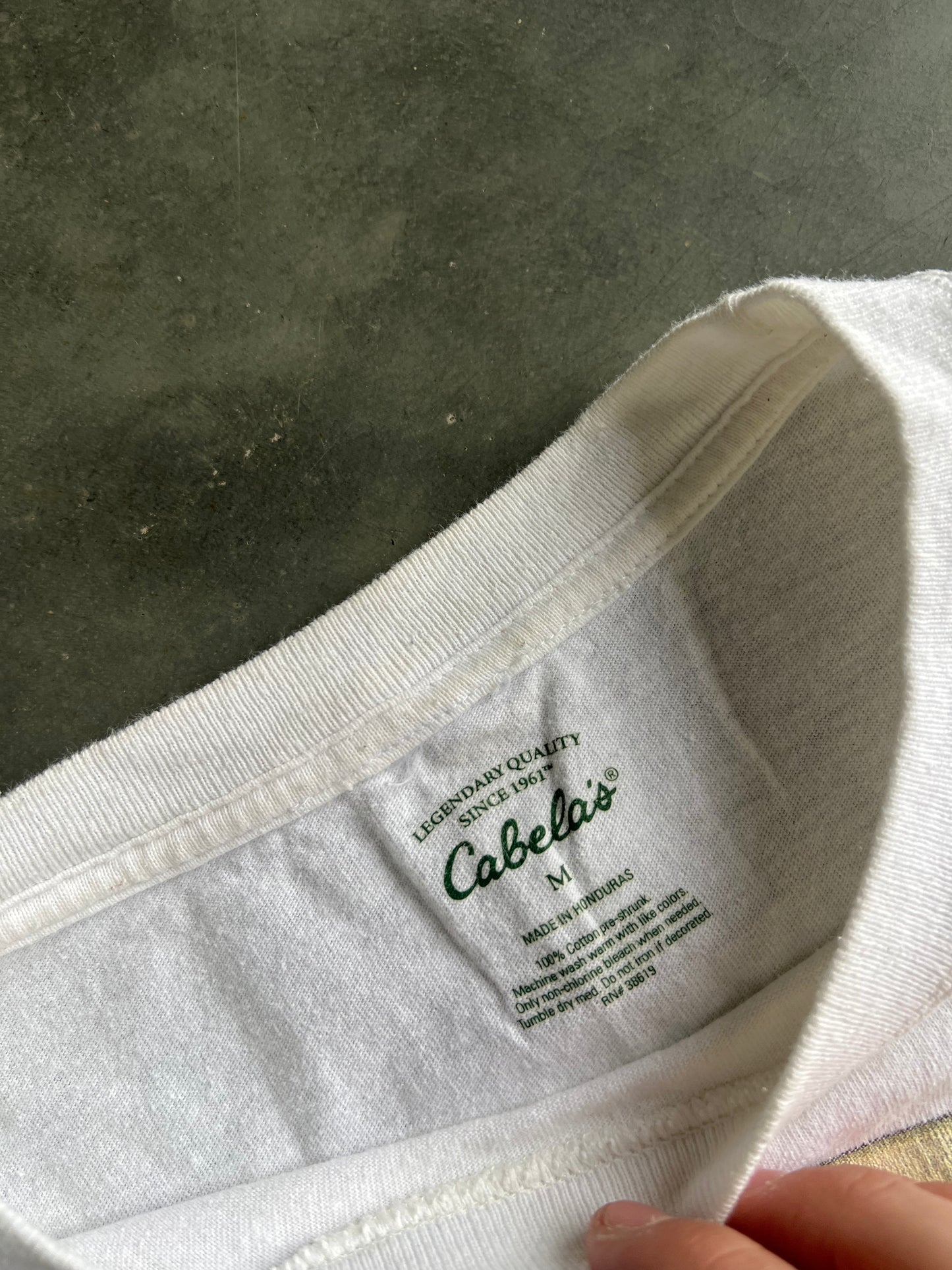 Vintage White Cabelas Spellout Shirt - M
