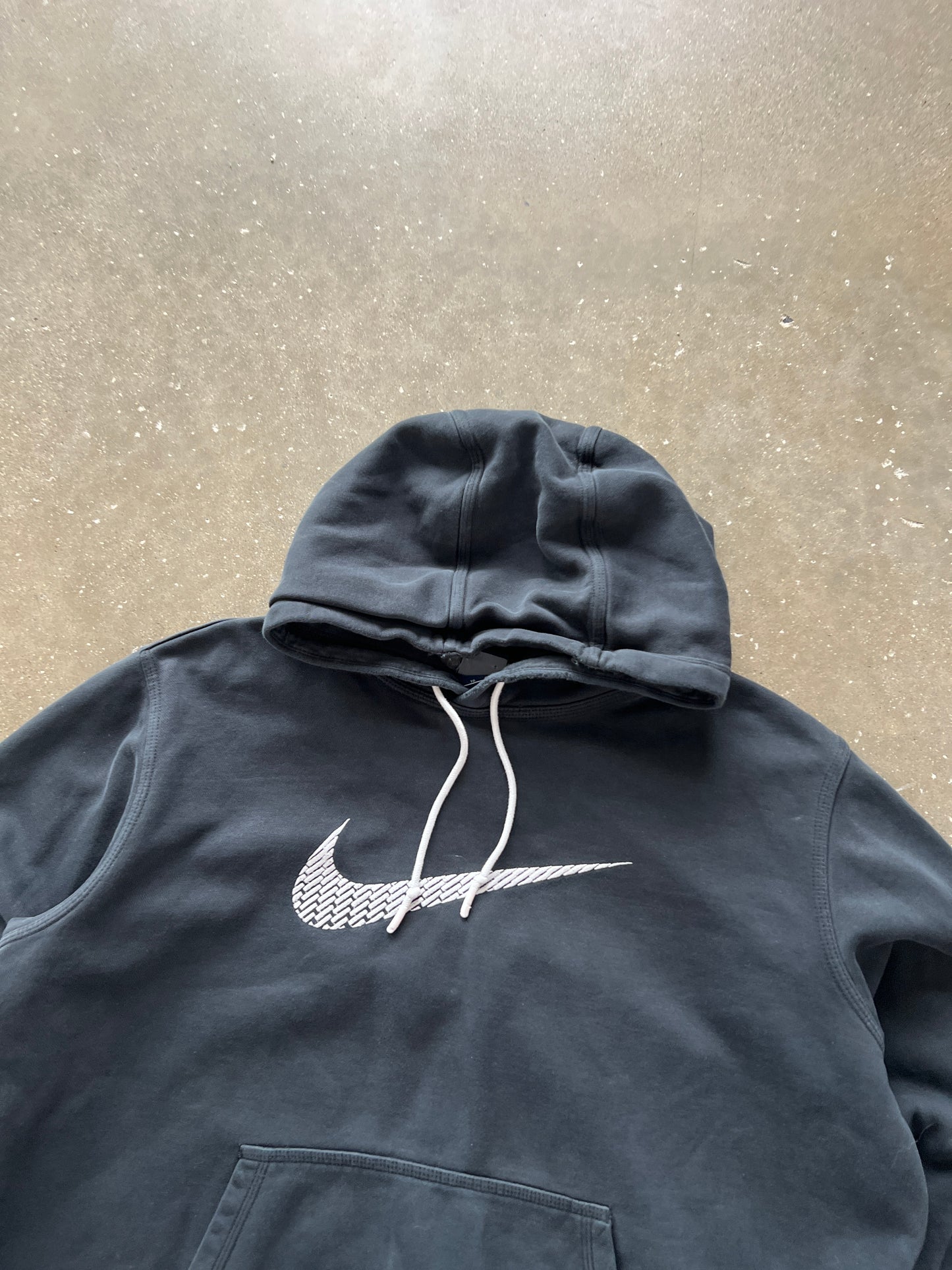 Vintage Black Nike Swoosh Hoodie - XL