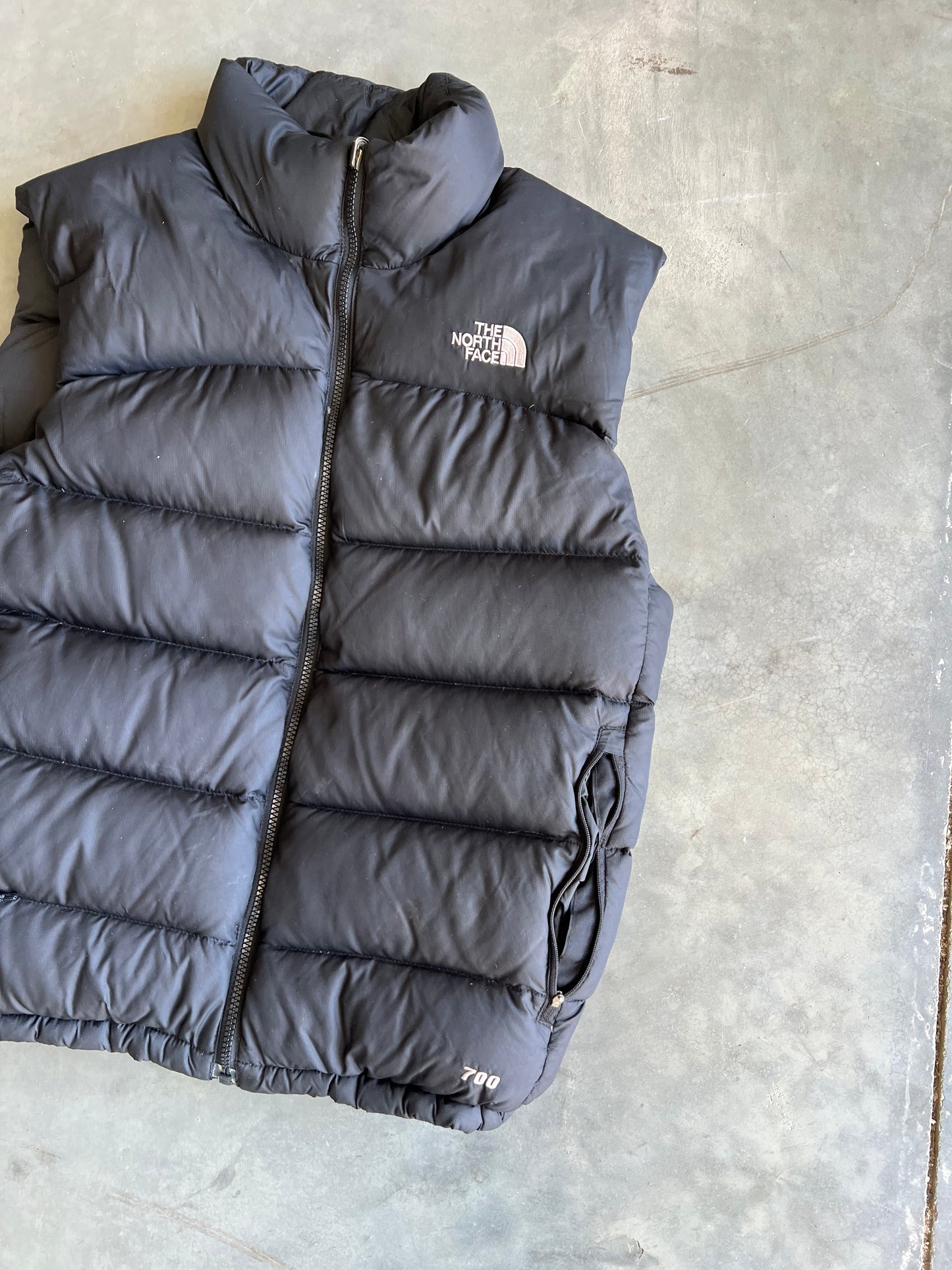 Vintage Black North Face 700 Puffer Vest - M