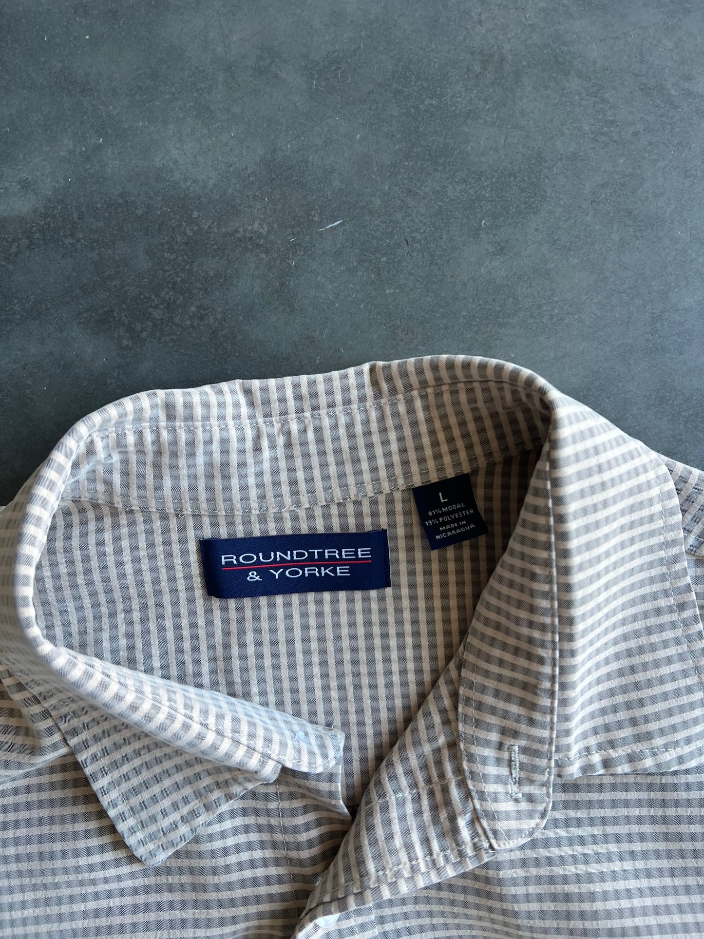 Vintage Roundtree Tan Button Up Shirt - L