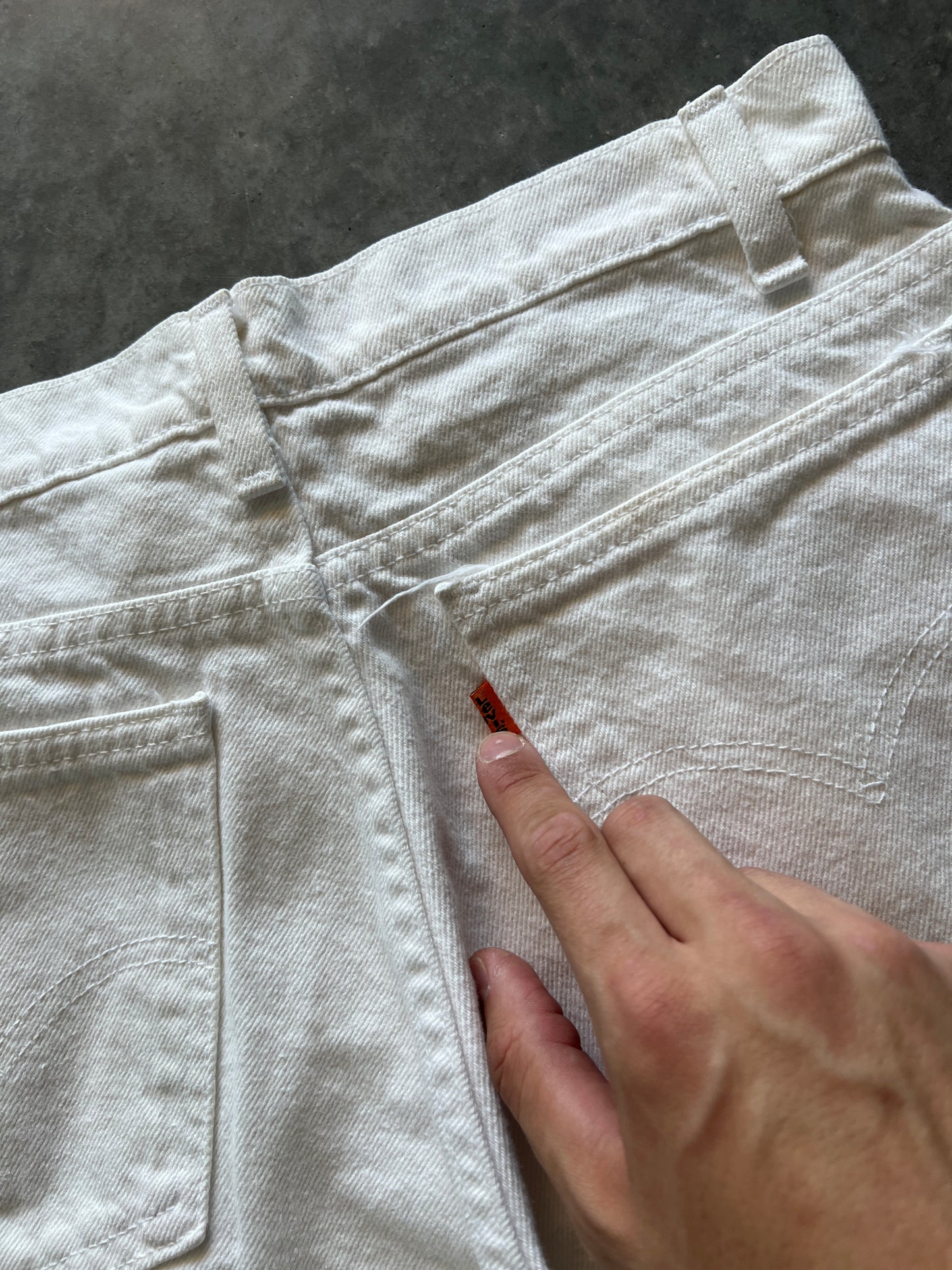 Vintage White Levi 505 Shorts - 28