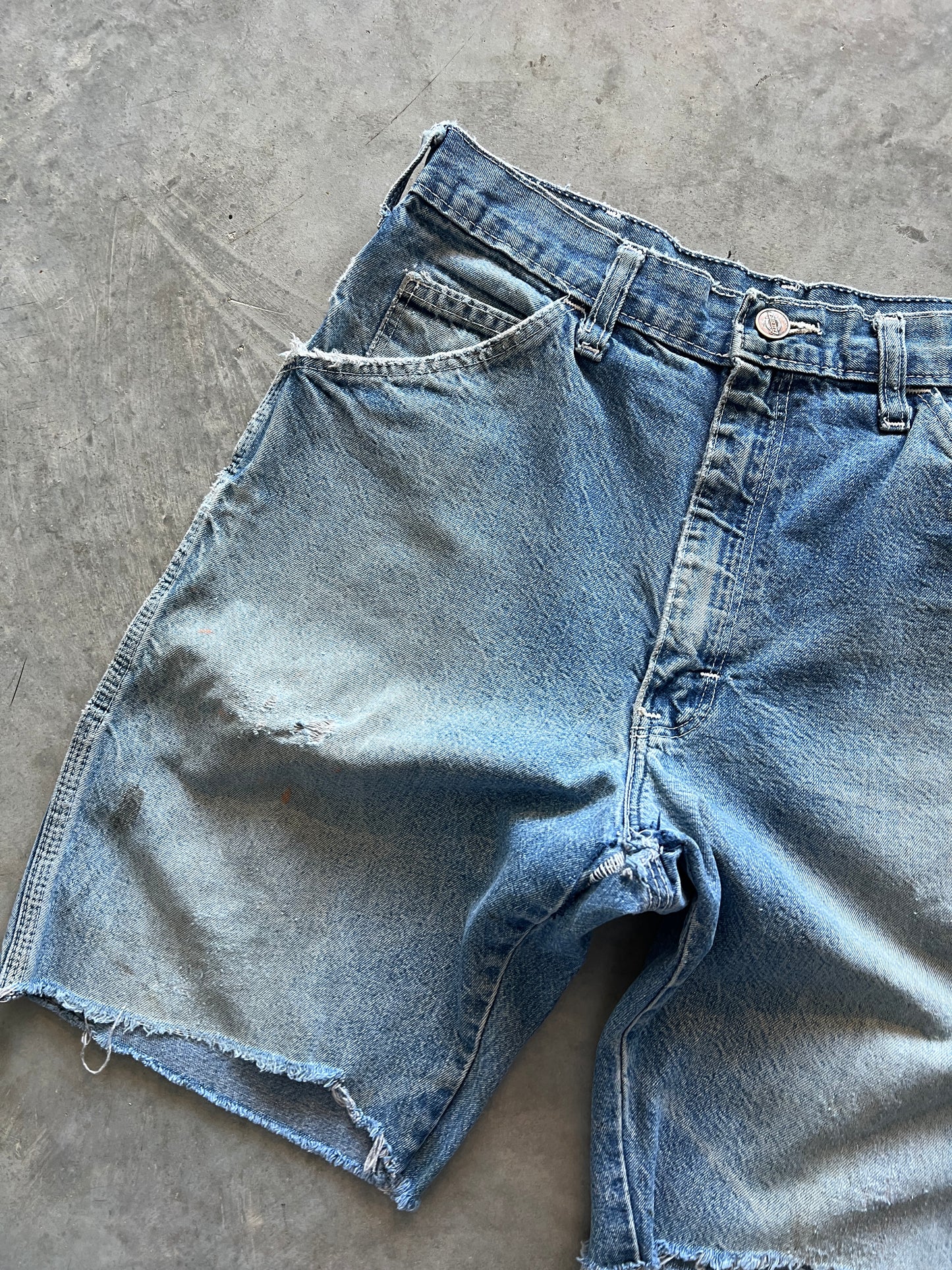 Vintage Light Wash Dickie Shorts - 28