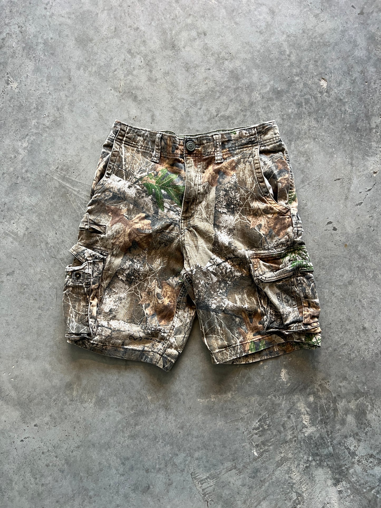 Vintage Real Tree Camo Shorts - 28