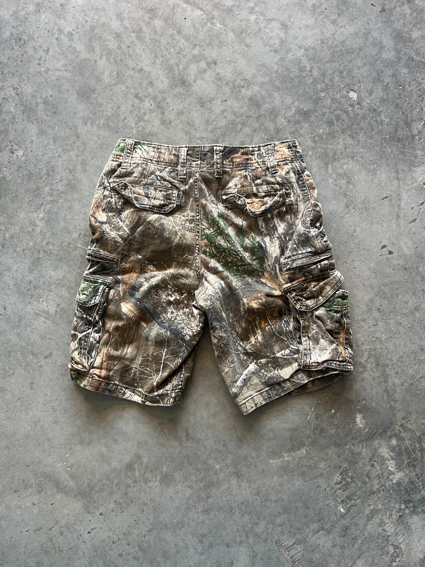 Vintage Real Tree Camo Shorts - 28