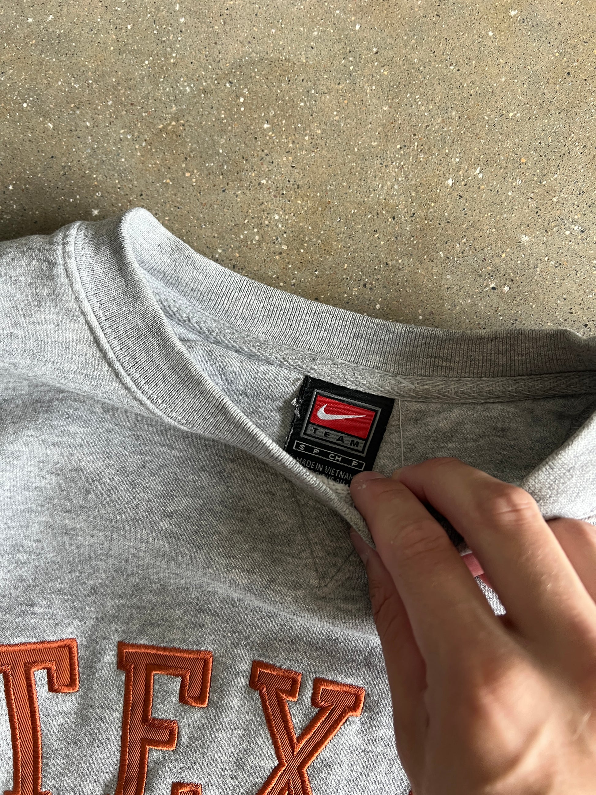 Vintage Grey Nike Texas Spellout Crew - M