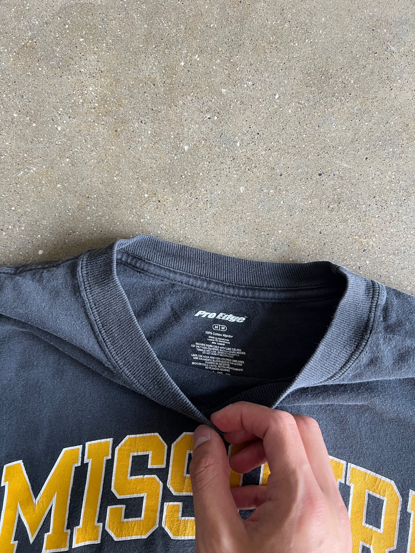 Vintage Black Missouri Spellout Shirt - S