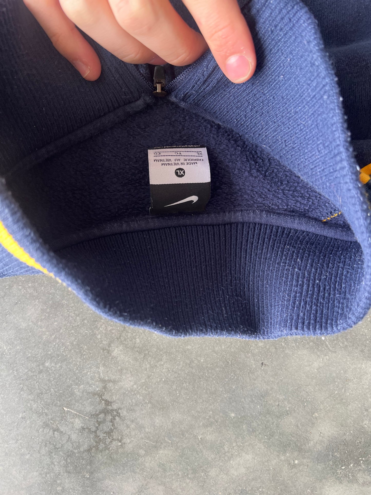 Vintage Navy Blue Nike Swoosh Sweater - XL