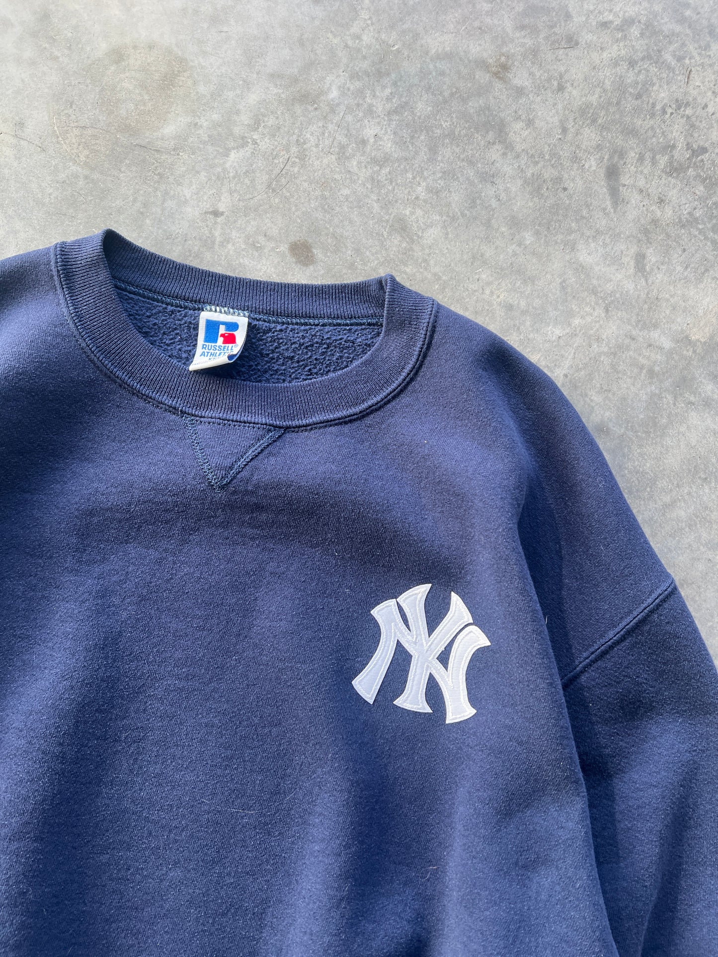 Vintage Navy Yankees Logo Crew - XL/XXL