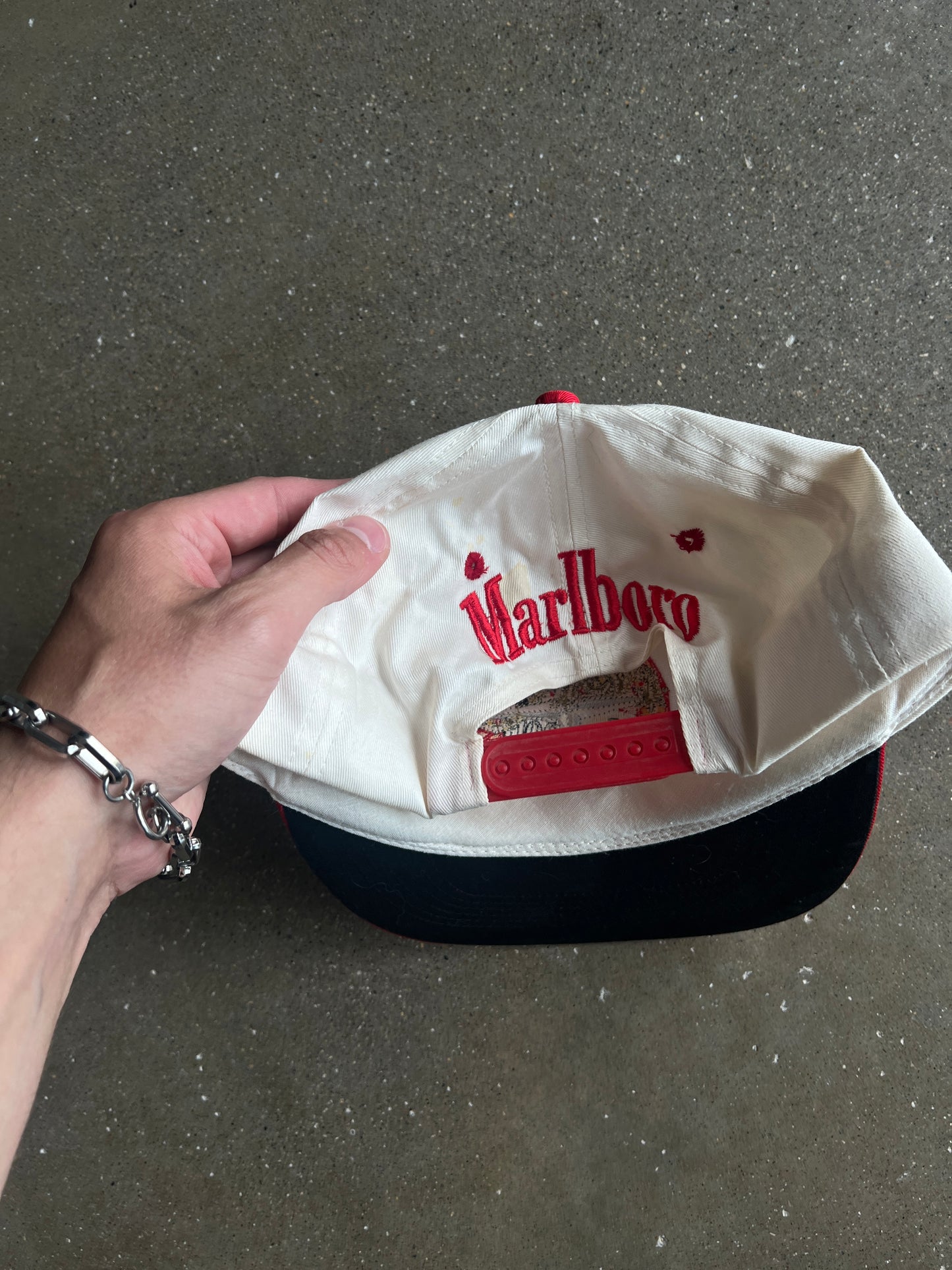 Vintage White Marlboro Adventure Hat
