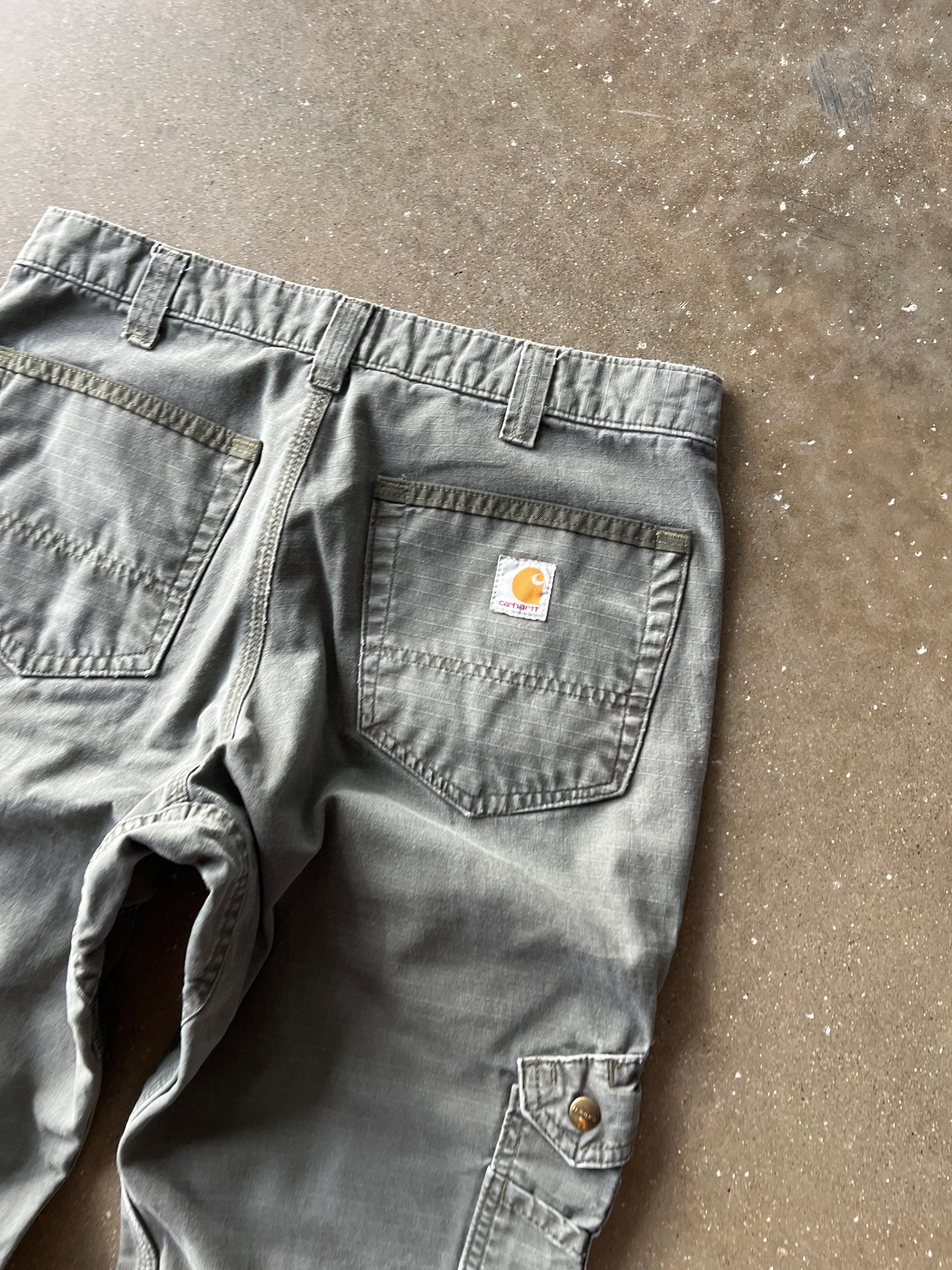 Vintage Faded Green Carhartt cargo Pants - 32