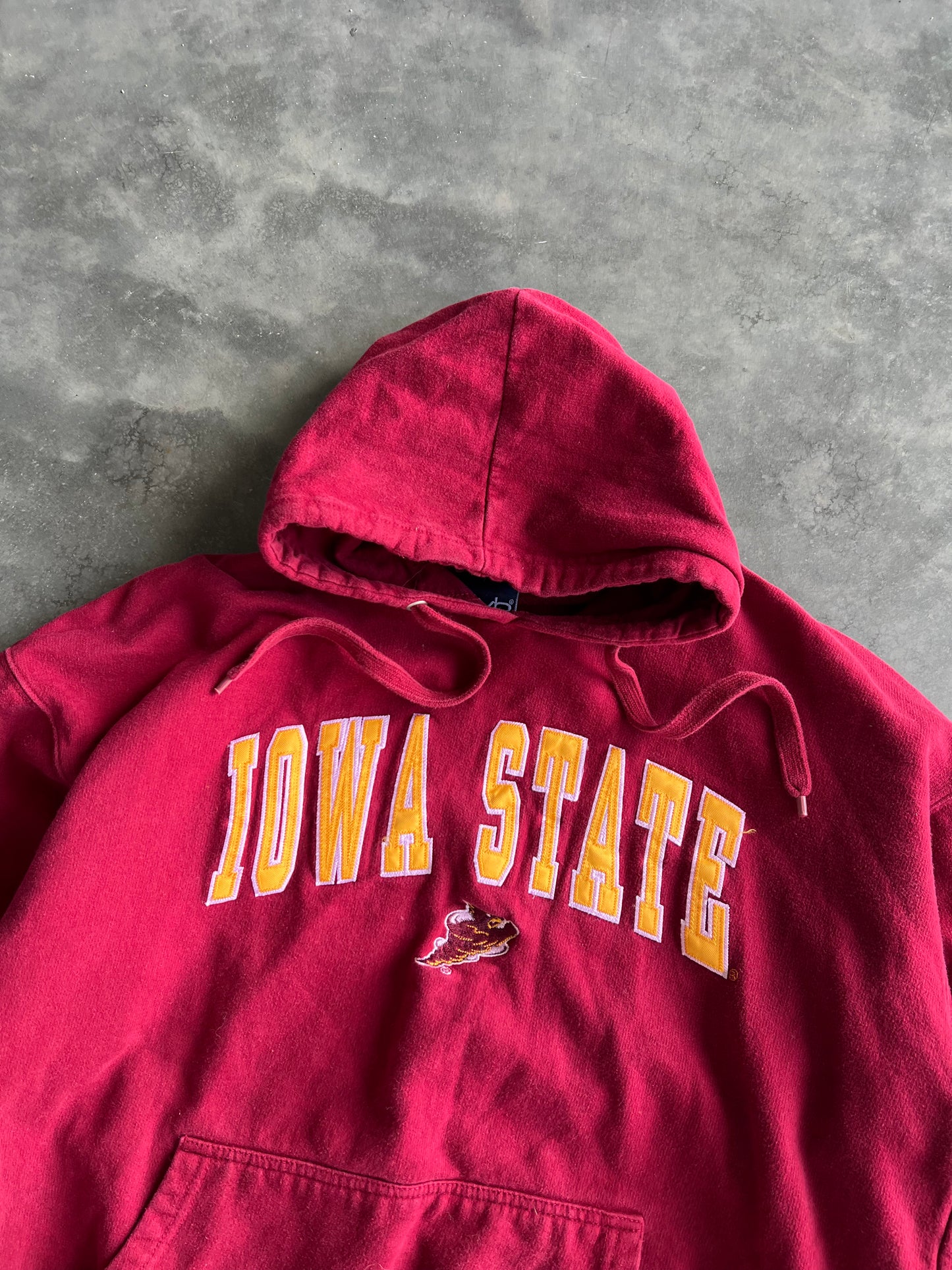Vintage Red Iowa State Spellout Hoodie - M