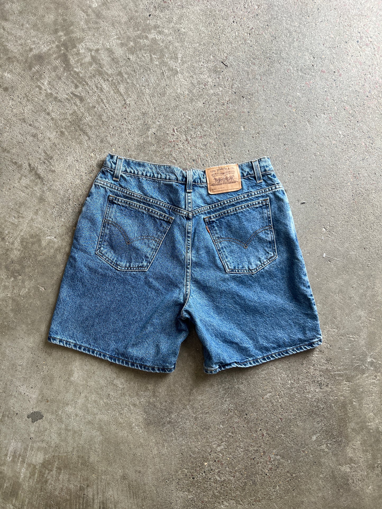 Vintage 951 Levi Shorts - 33