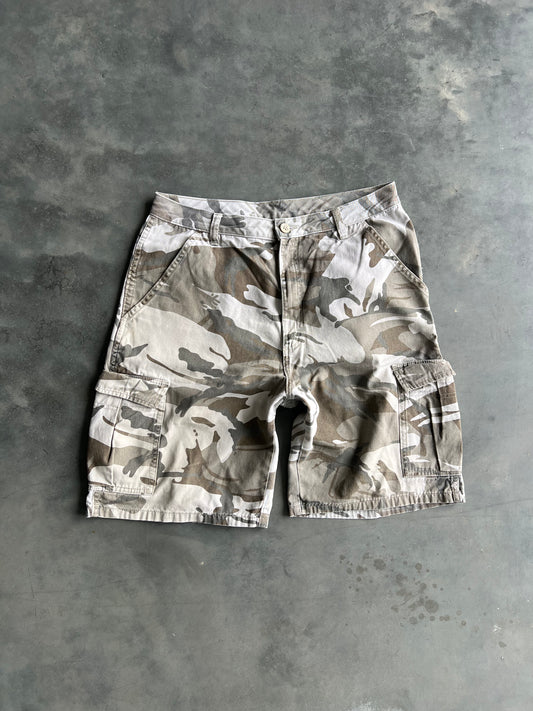 Vintage 90s Military Camo Baggy Shorts - 33
