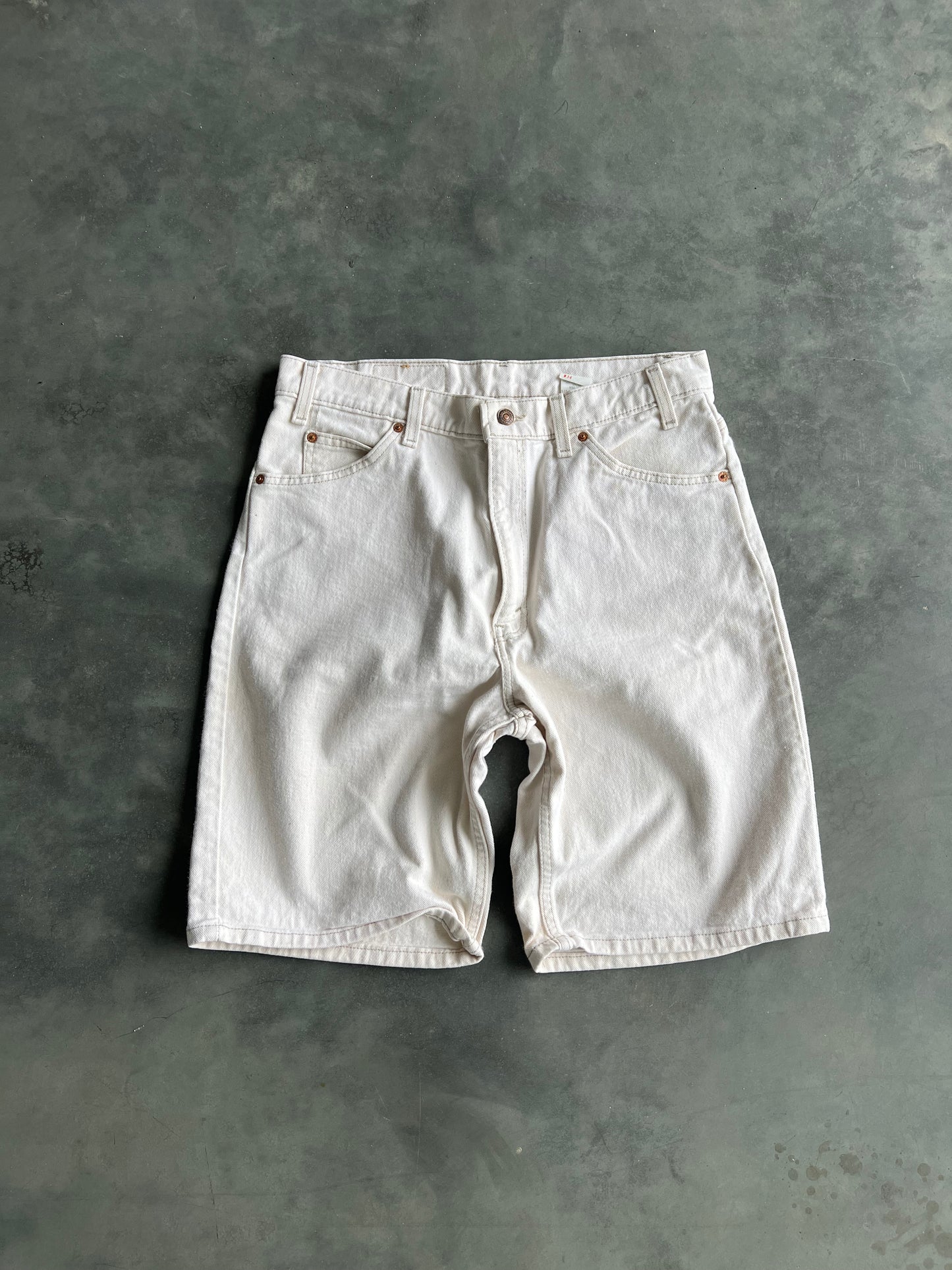 Vintage White Levi Orange Tab Shorts - 34