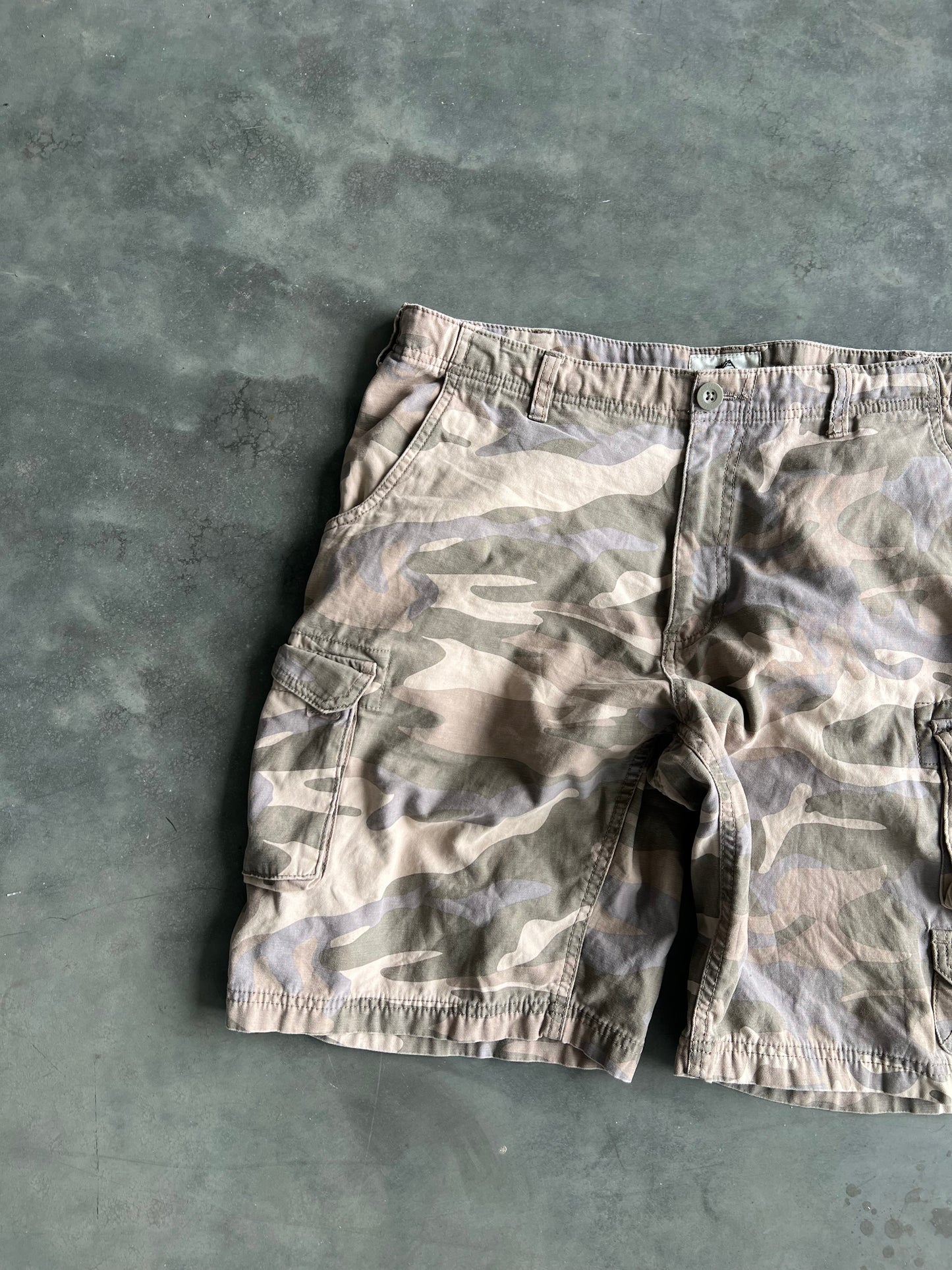 Vintage Old Mil Military Camo Shorts - 36