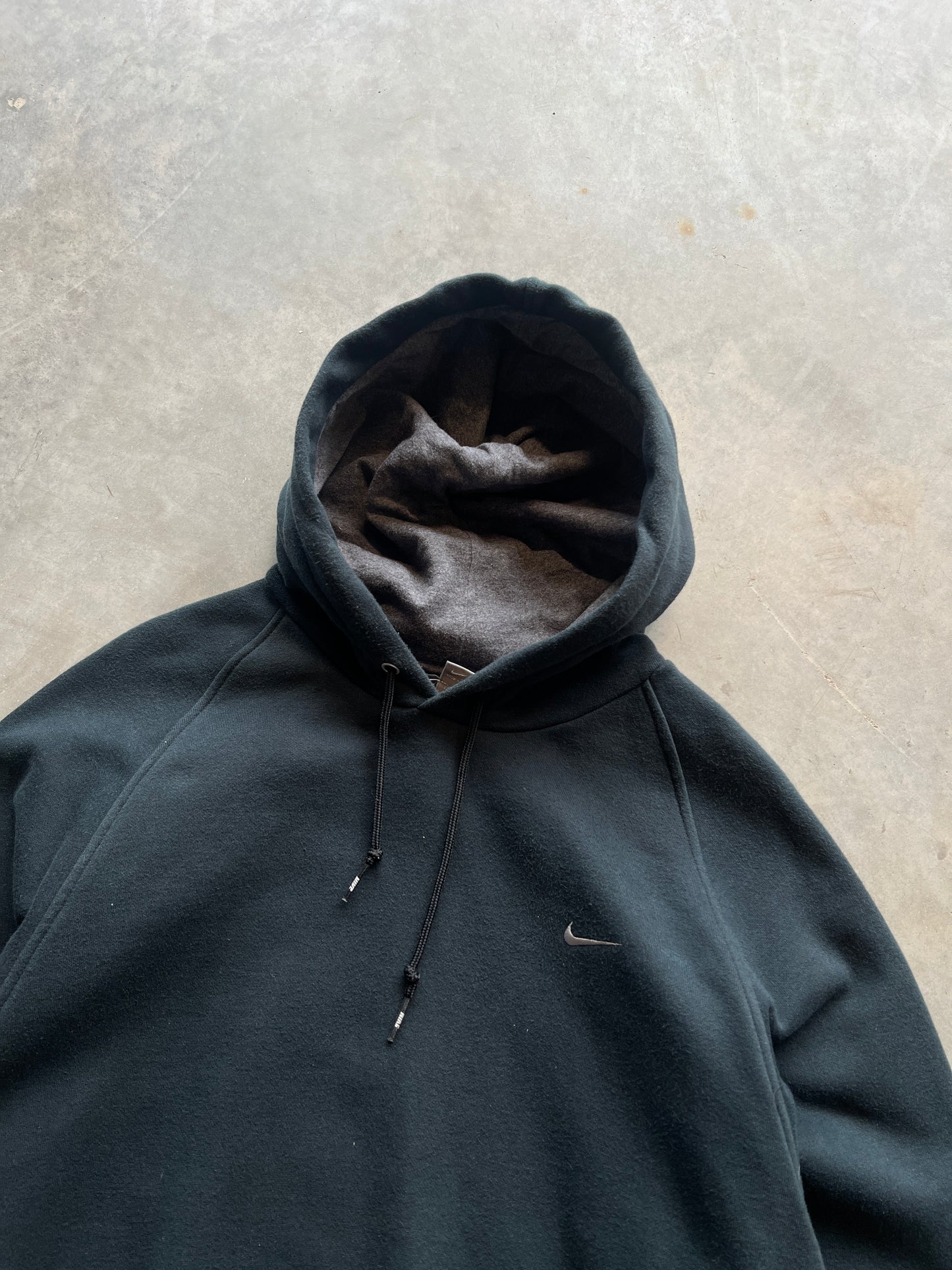 Vintage Black Nike Swoosh Hoodie - L