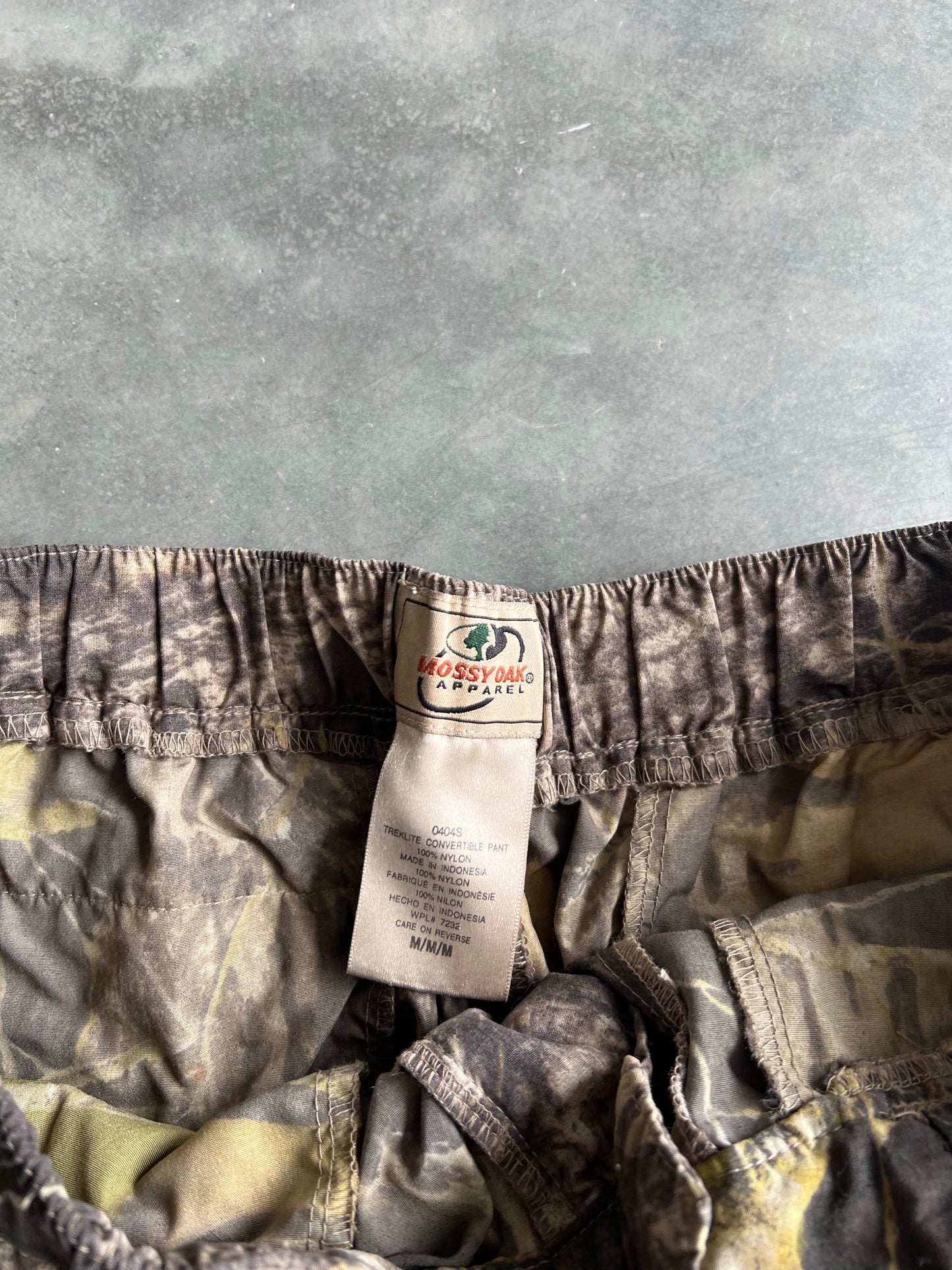 Vintage RealTree Camo Shorts - M