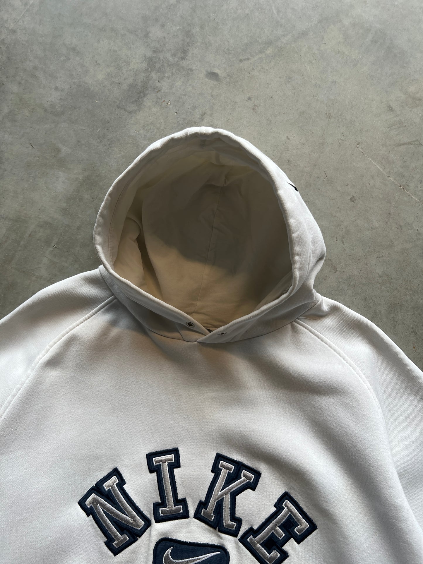 Vintage White Nike Spellout Hoodie - XL