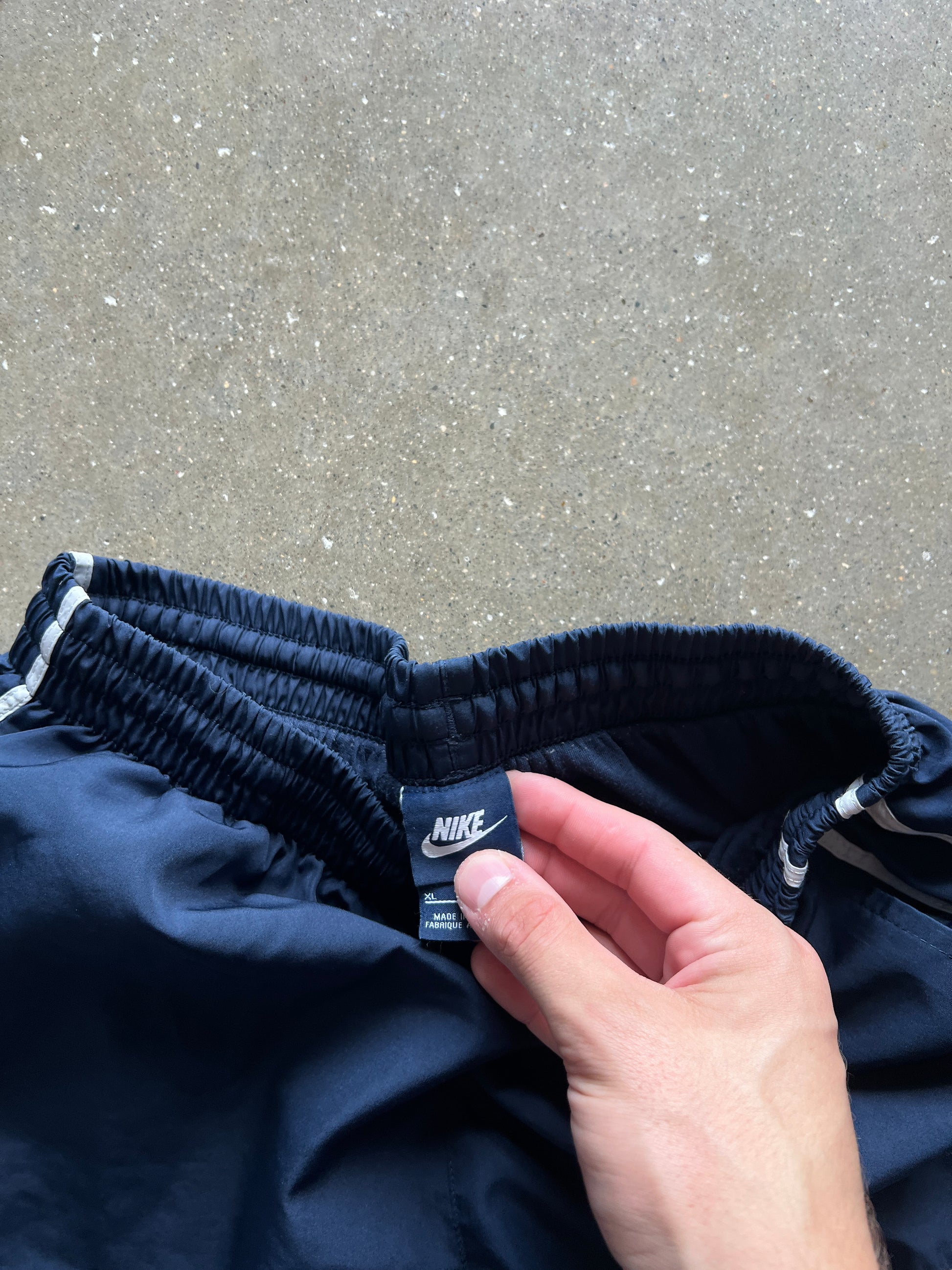 Vintage Navy Blue Nike Track Pants - YXL