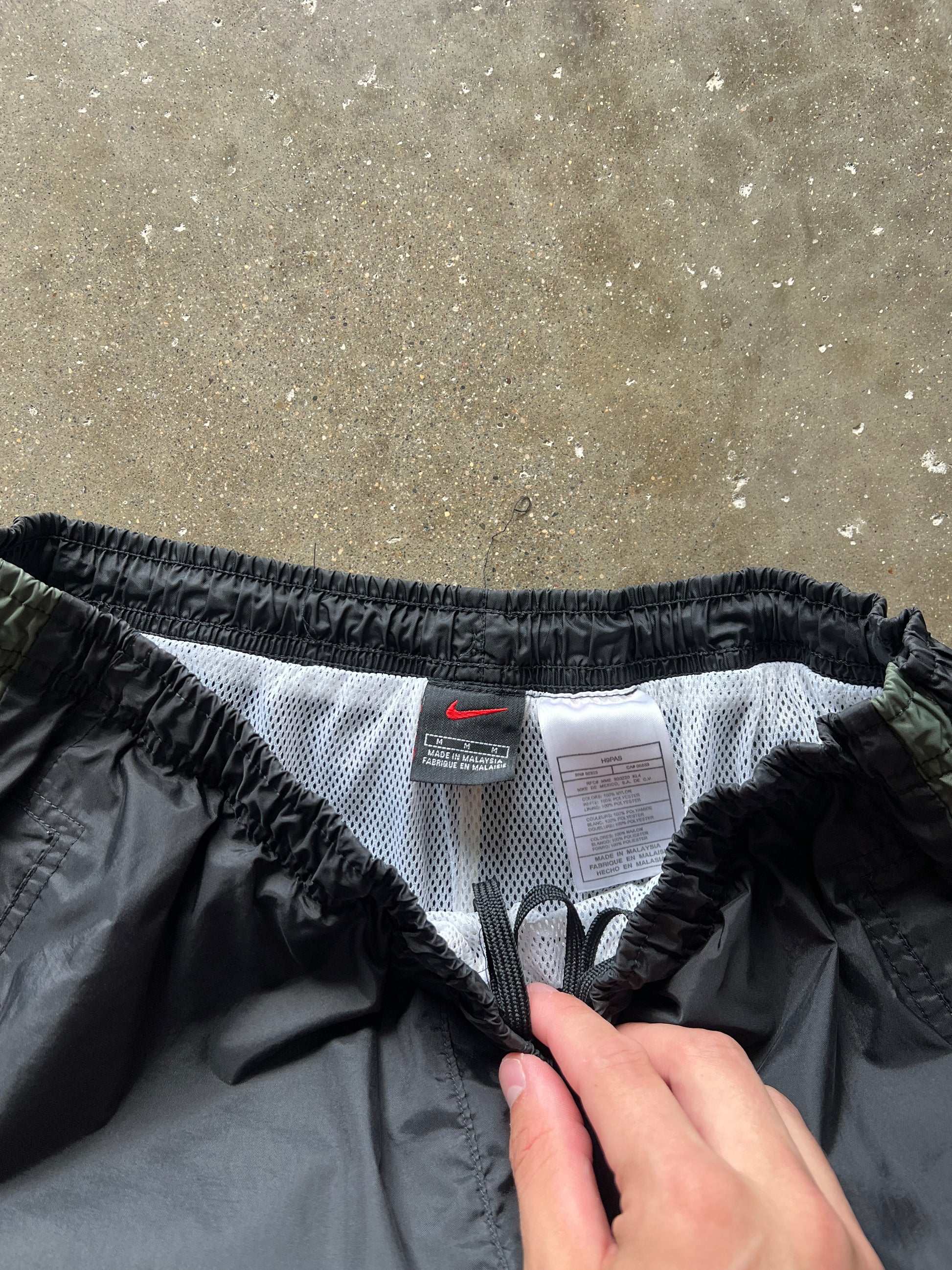 Vintage Green Nike Swoosh Track Pants - M