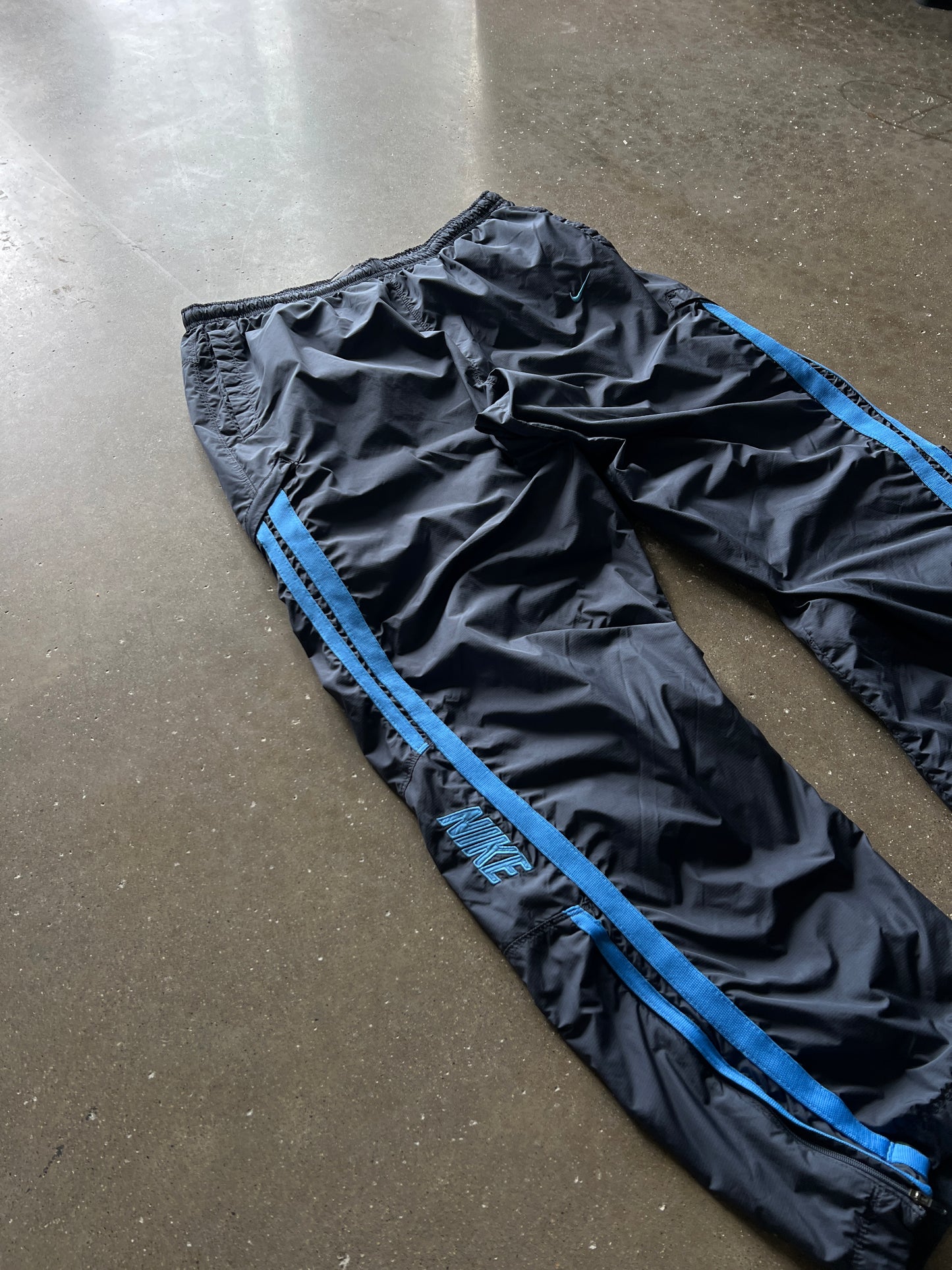 Vintage Grey Nike Spellout Track Pants - XL