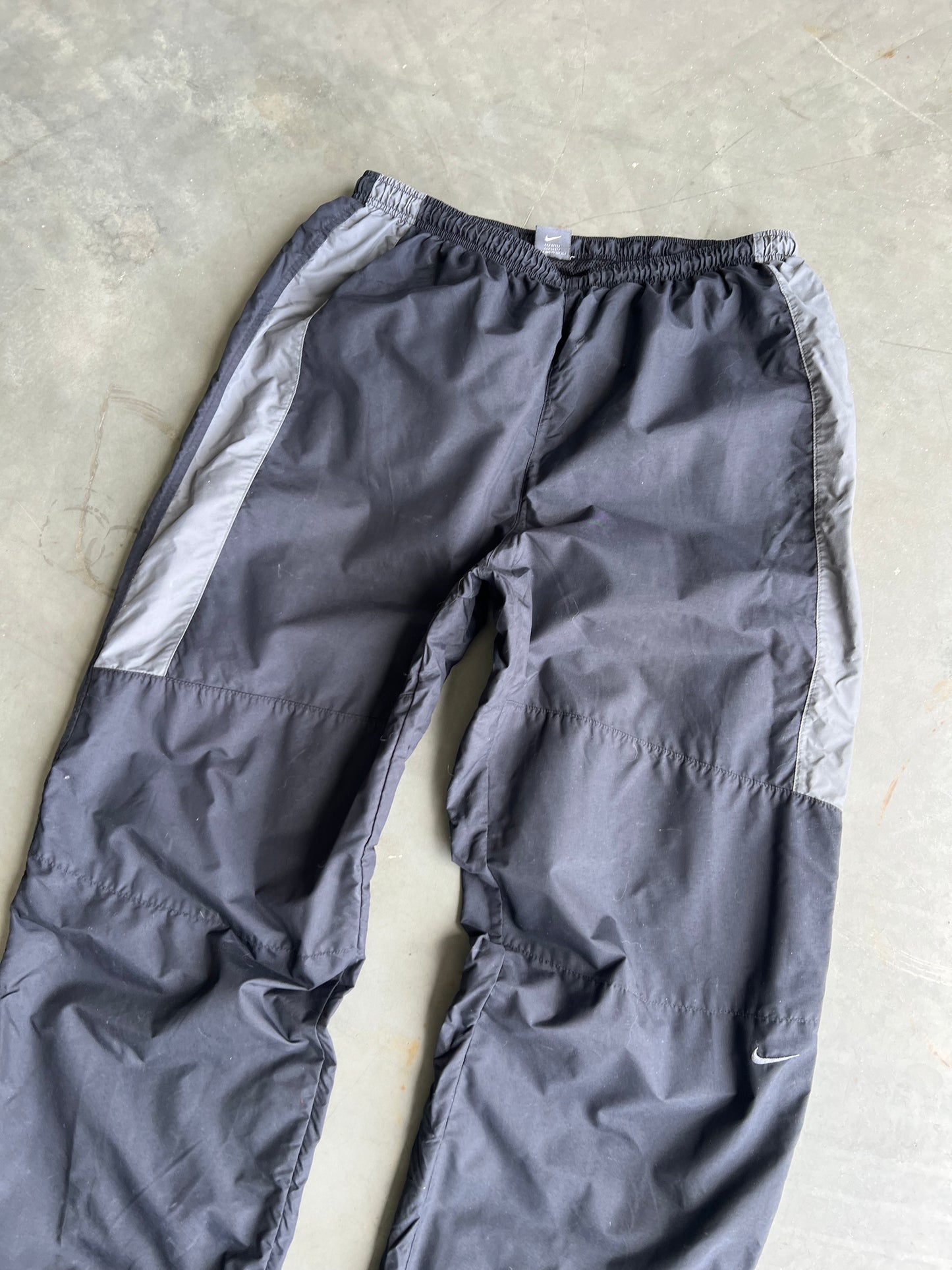 Vintage Black Nike Baggy Swoosh Track Pants - L