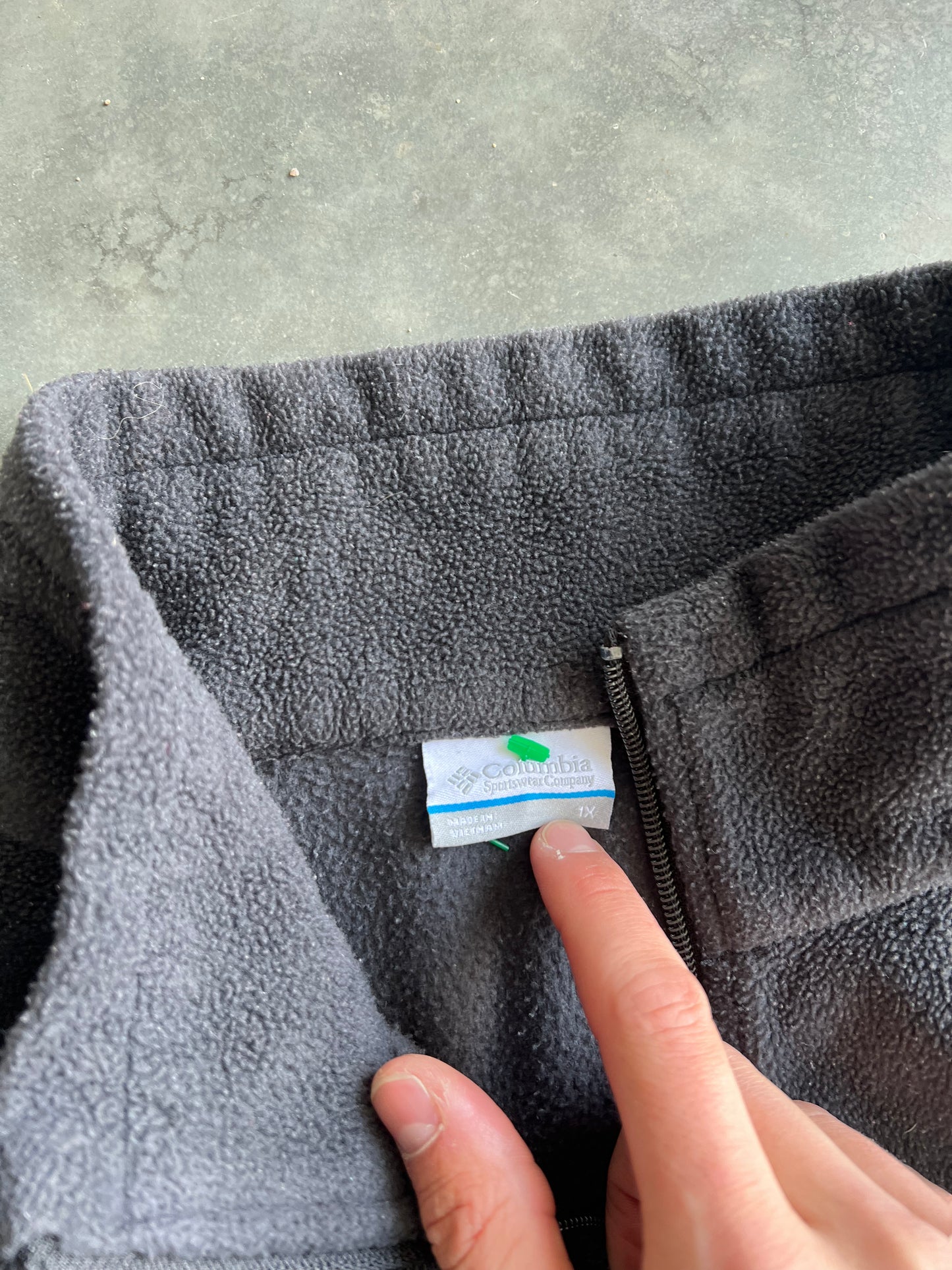 Vintage Black Columbia Zip Fleece - XL