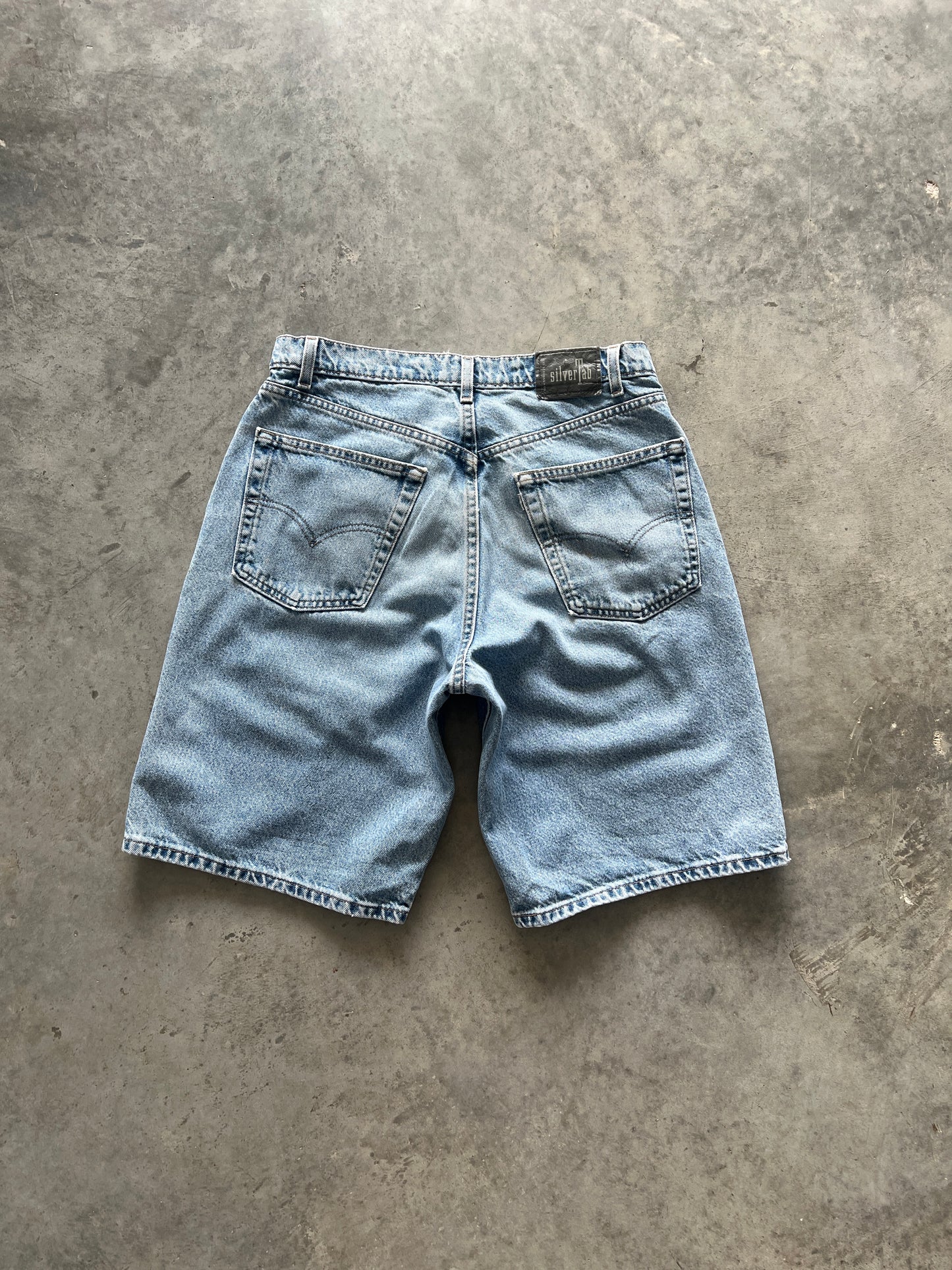 Vintage Levi Silver Tab Shorts - 32