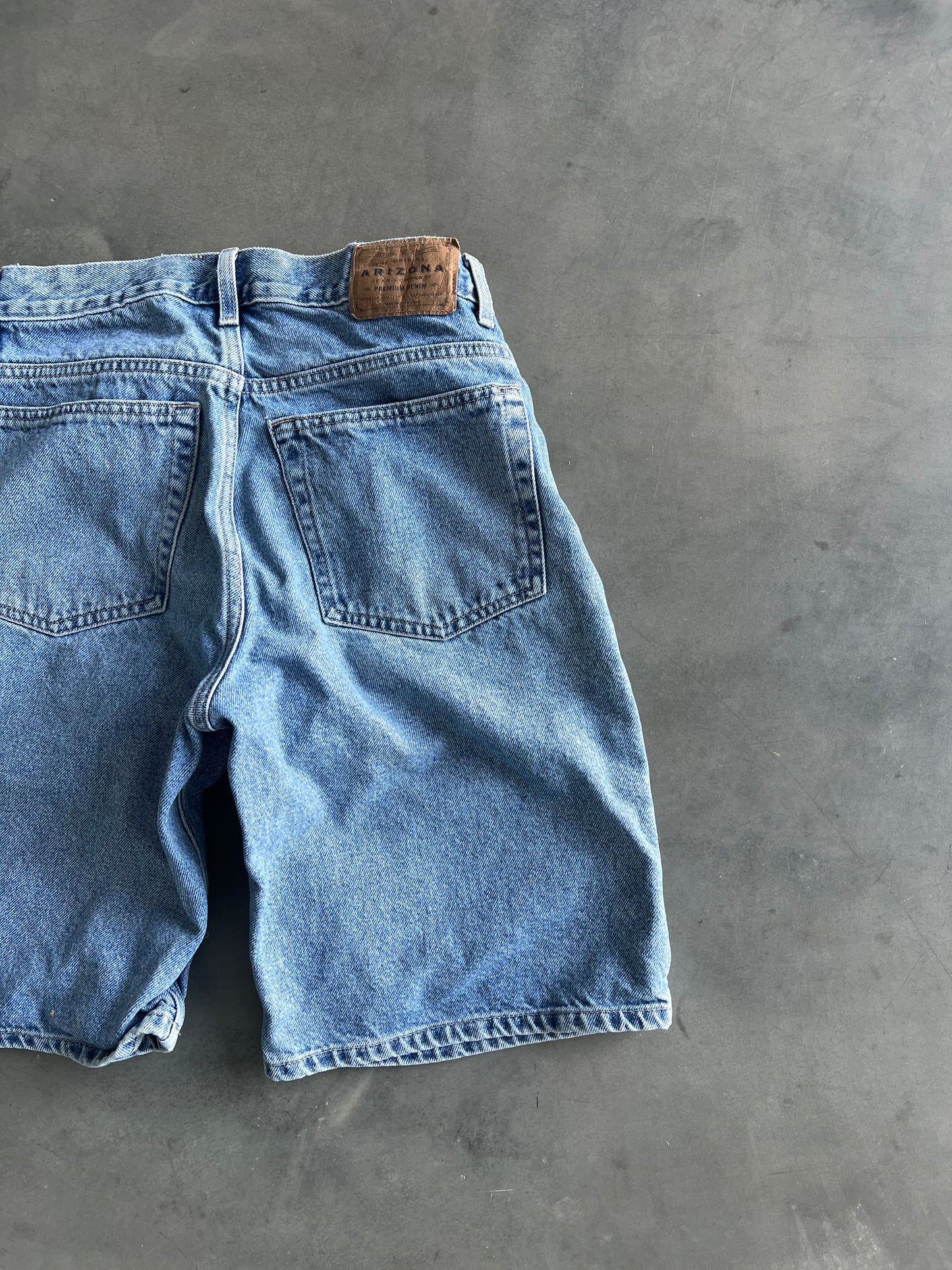 Vintage Denim Blue Arizona Jorts - 31