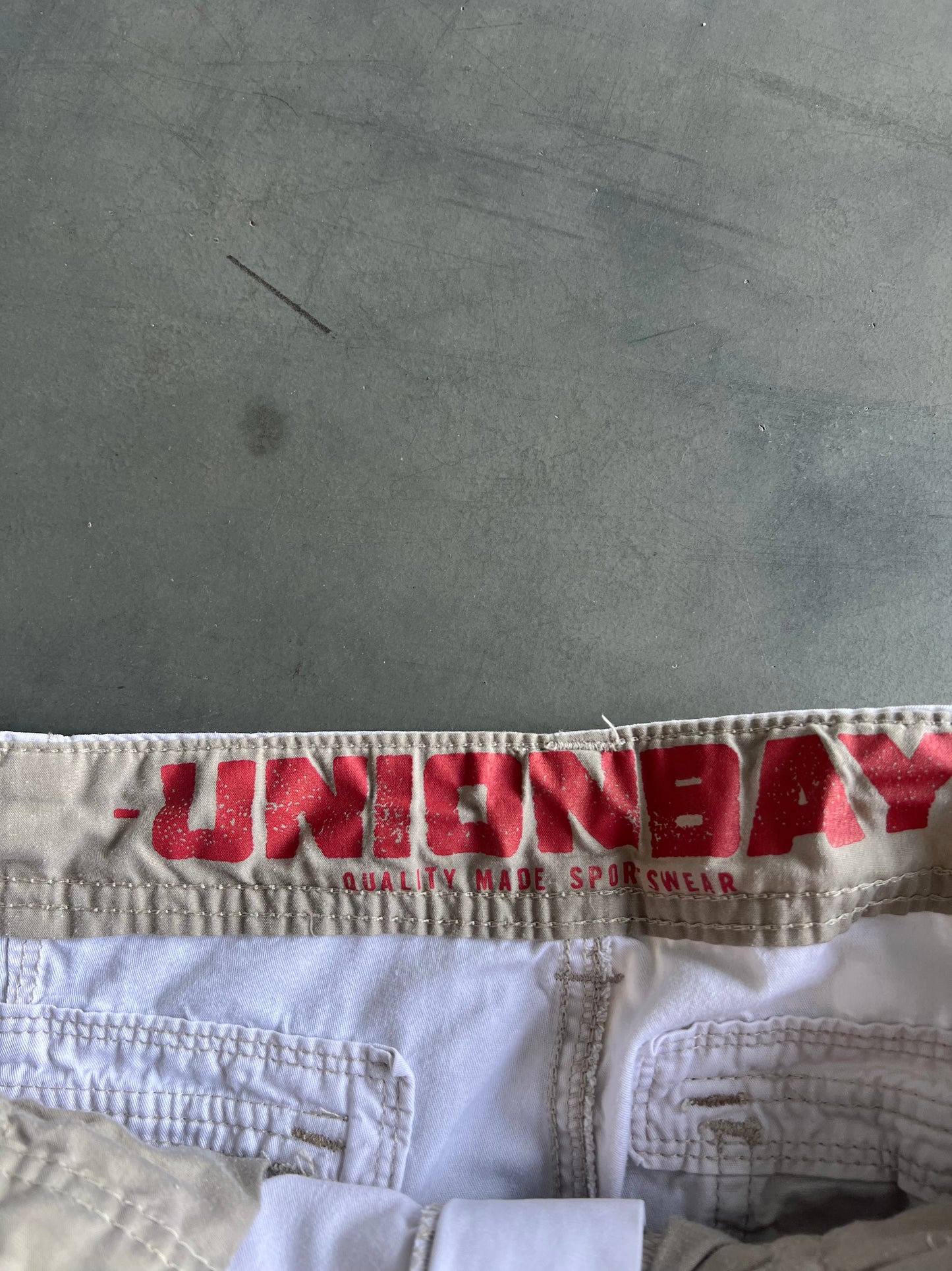 Vintage White Union Bay Baggy Shorts - 30