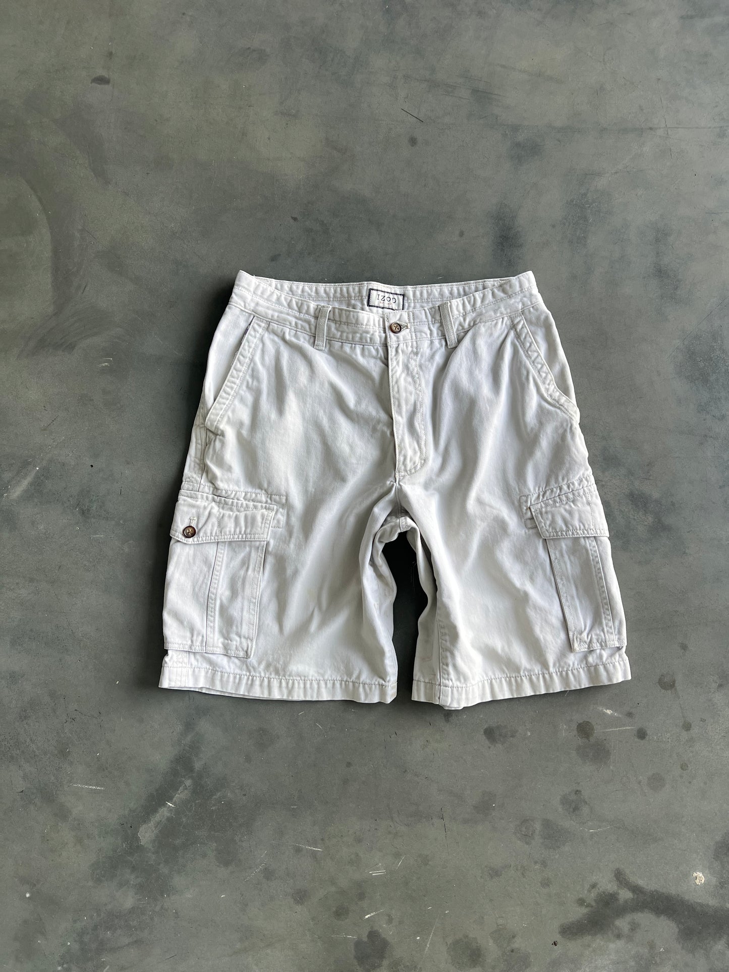 Vintage White IZOD Baggy Shorts - 32