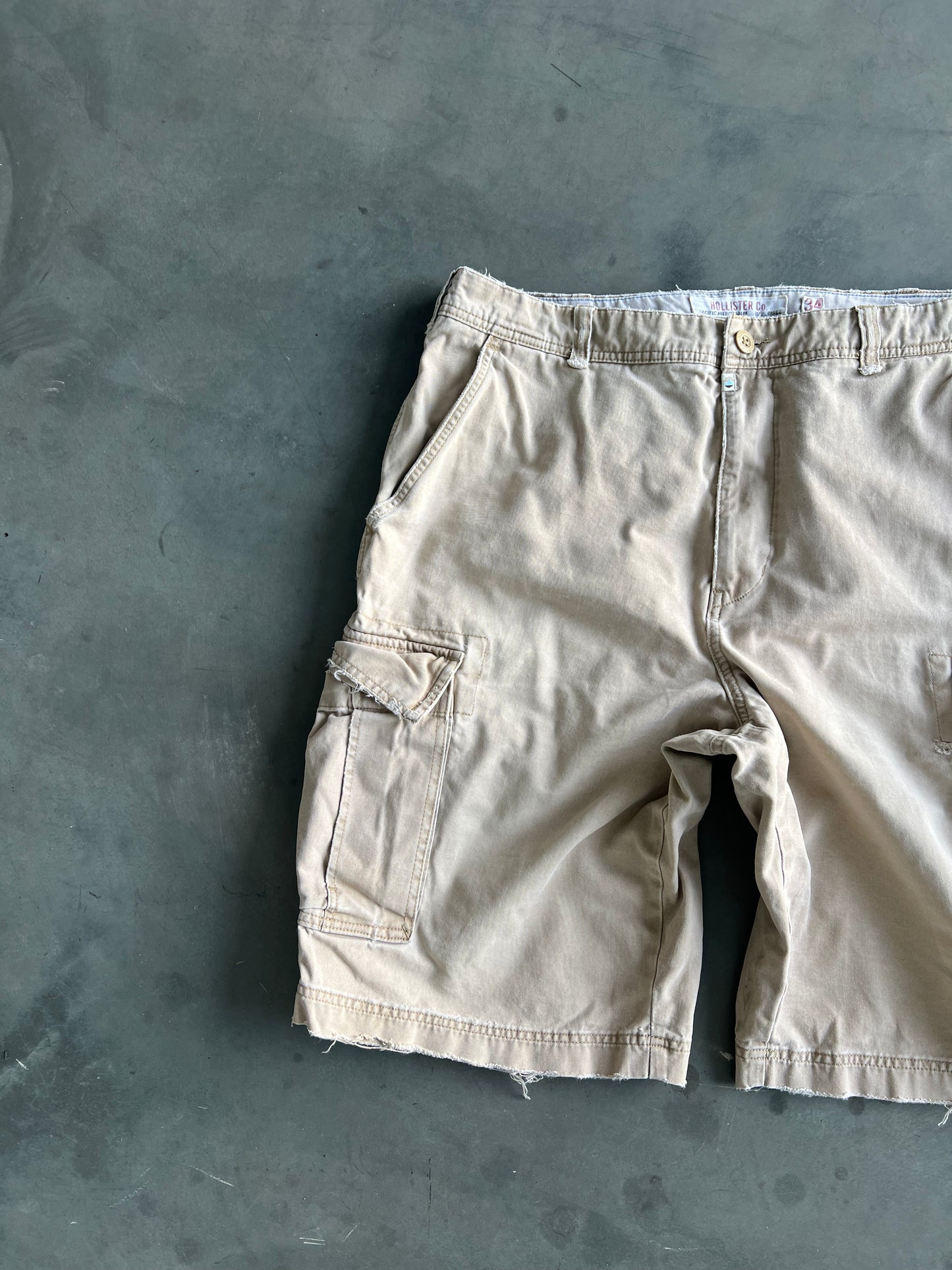 Vintage Tan Hollister Baggy Cargo Shorts - 34