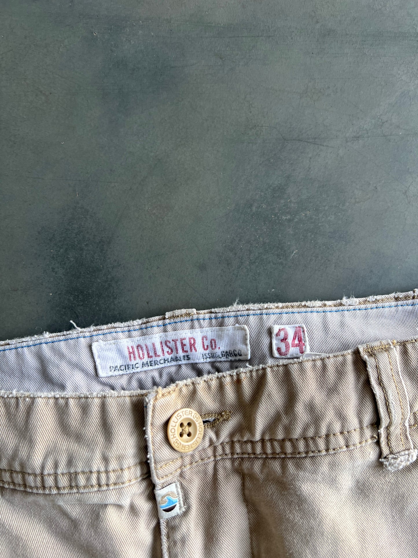 Vintage Tan Hollister Baggy Cargo Shorts - 34
