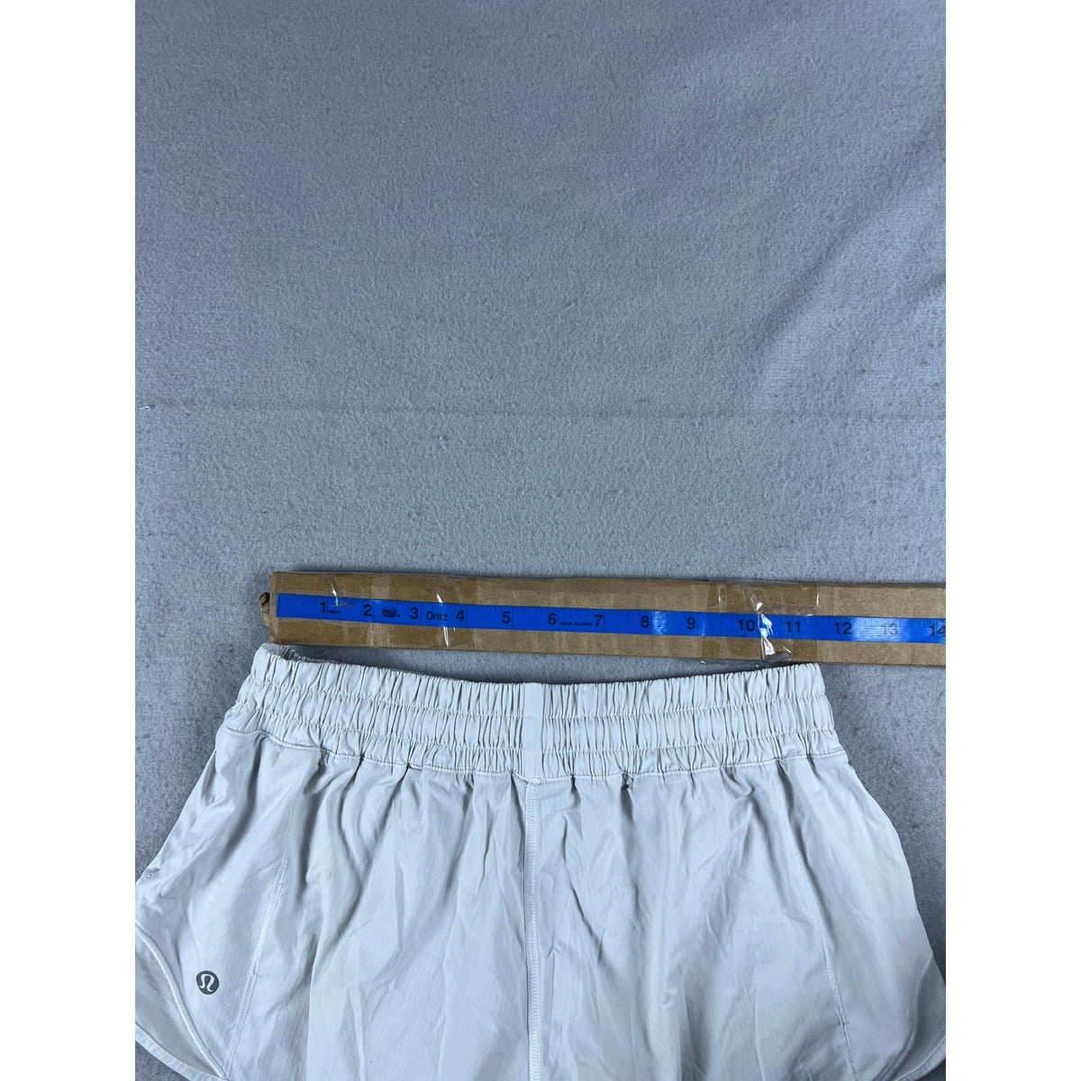 Lululemon Hotty Hot High-Rise Shorts - XS