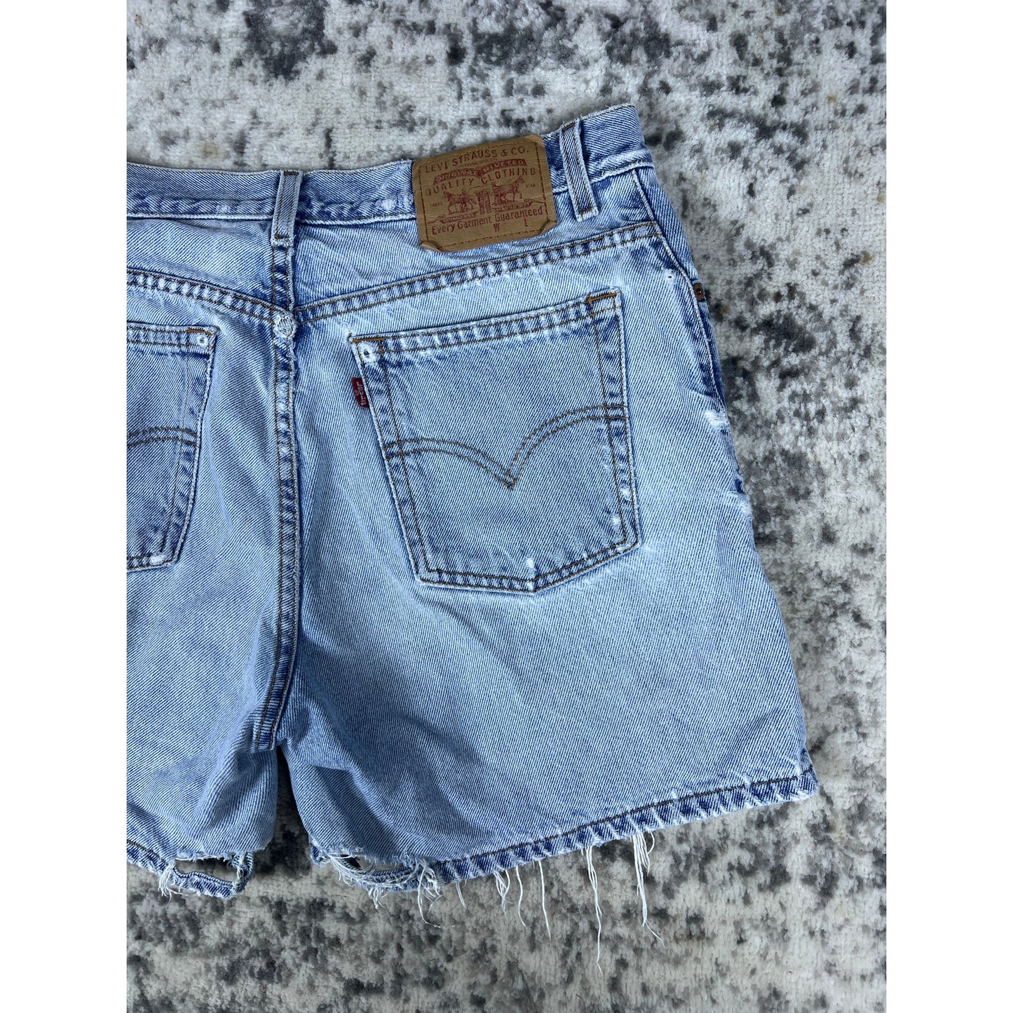 VTG Levi Light Wash Denim Jorts - 34