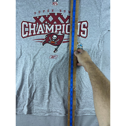Tampa Bay Buccaneers Super Bowl XXXVII T-Shirt - M