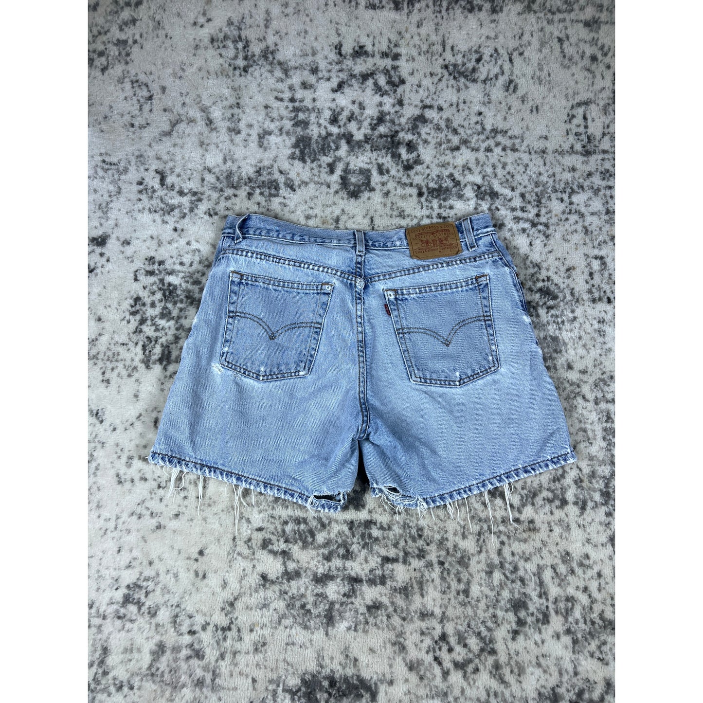VTG Levi Light Wash Denim Jorts - 34