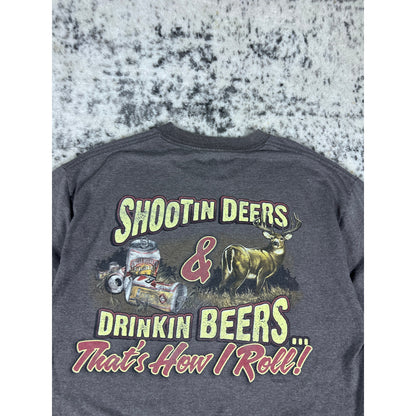 Vintage Shooting Deers Drinking Beers T-Shirt - L