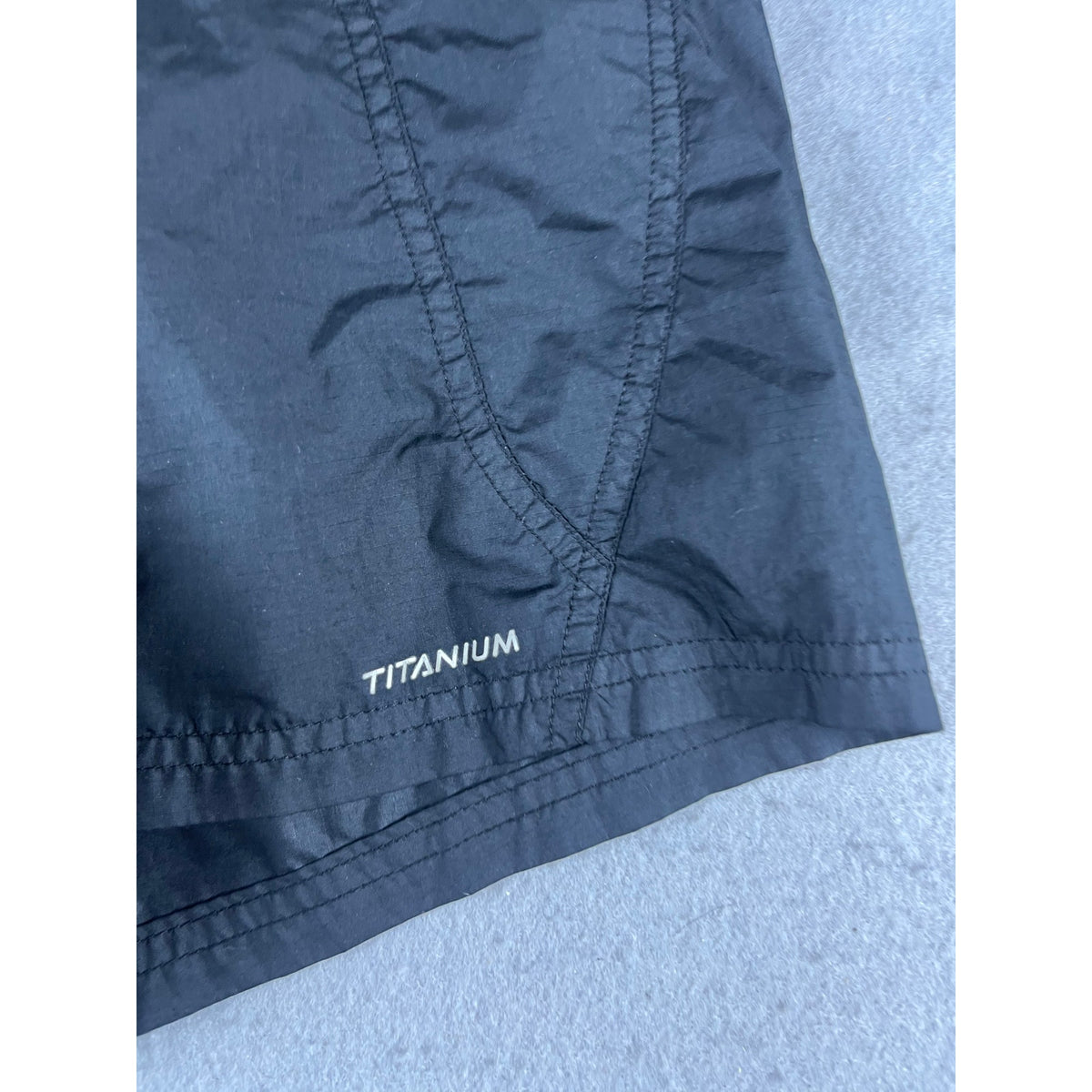 Columbia Titanium Outdoor Shorts Womens - M