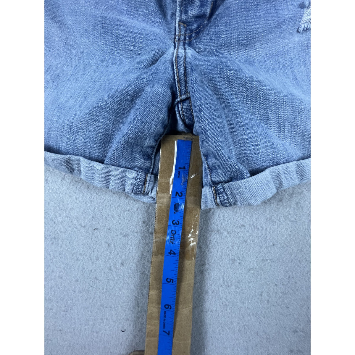 Levi's Mid Length Denim Shorts - 28
