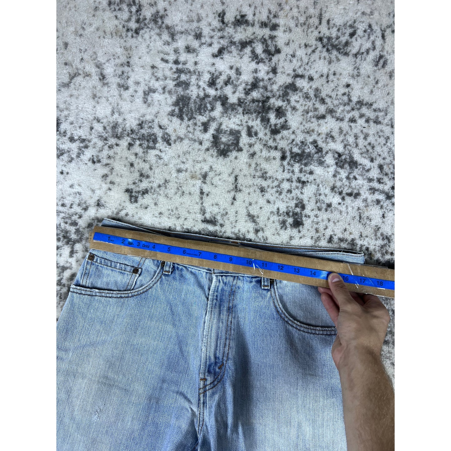 Y2K Levi's 505 Denim Shorts - 34